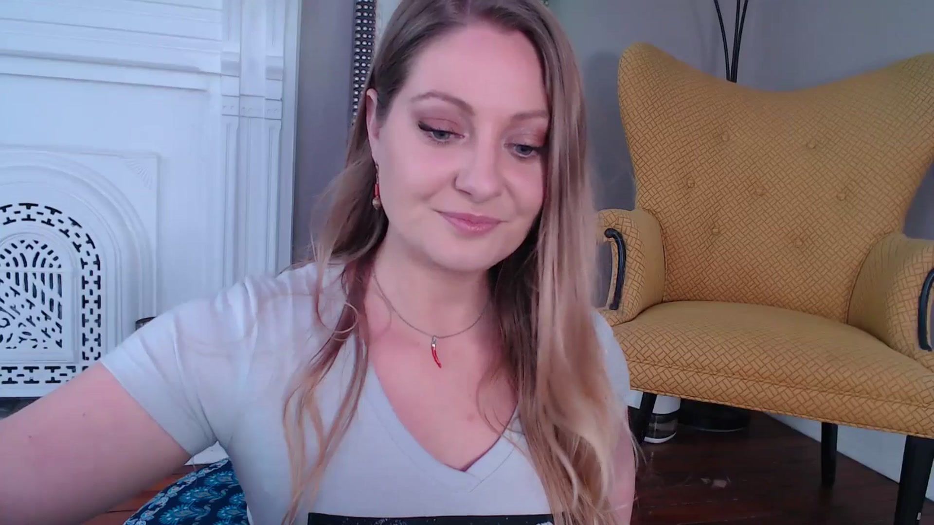 Gallery image thumbnail from VeronicaOMG's myfreecams stream on, 03/27/2025, 17:24 image 15 of 20