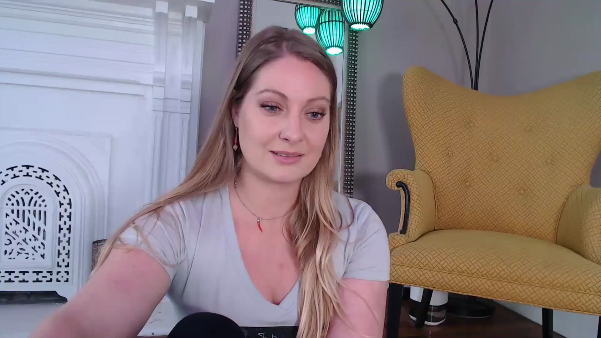 Gallery image thumbnail from VeronicaOMG's myfreecams stream on, 03/27/2025, 18:20 image 19 of 20