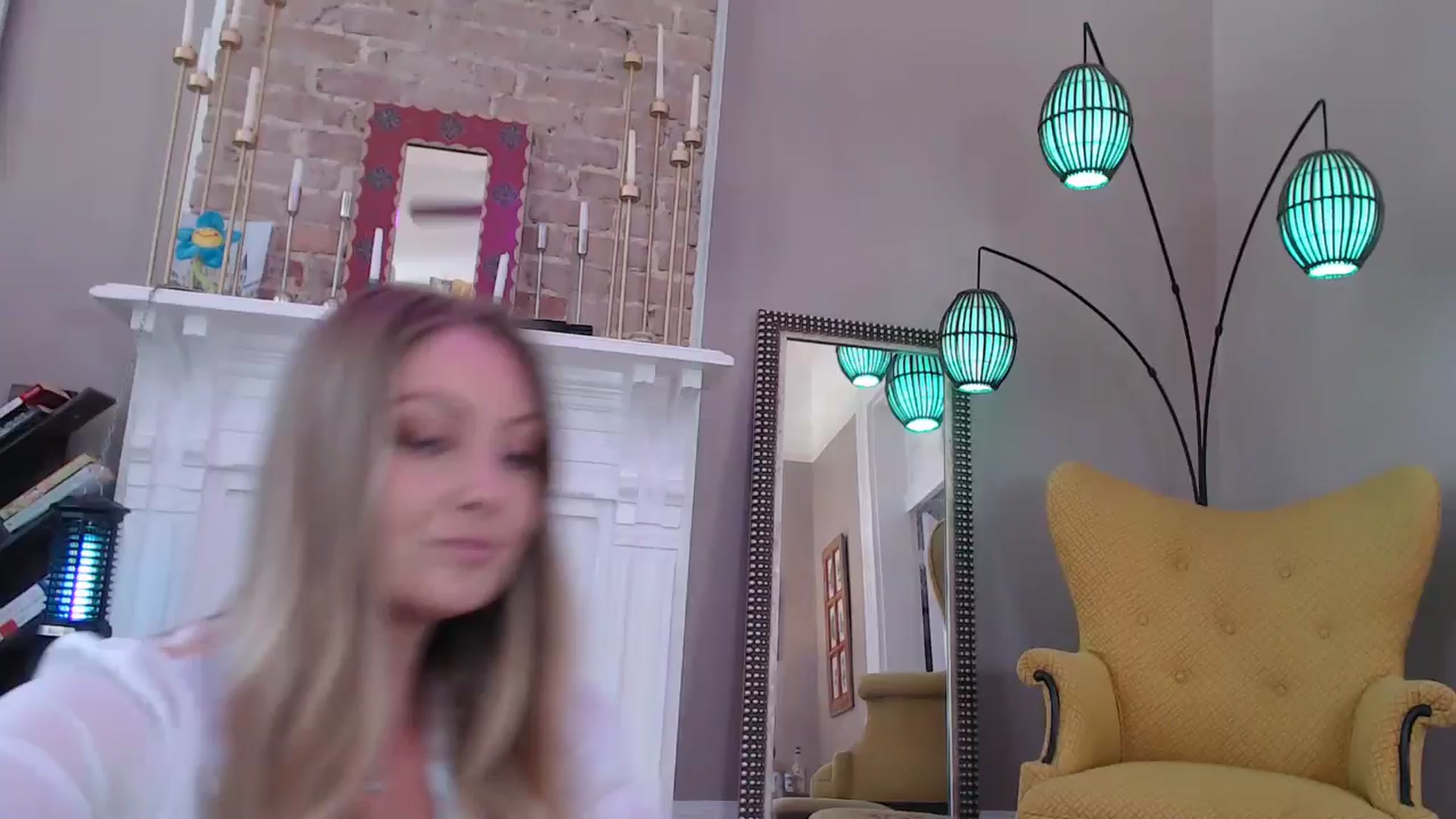 Gallery image thumbnail from VeronicaOMG's myfreecams stream on, 04/13/2025, 15:45 image 1 of 20