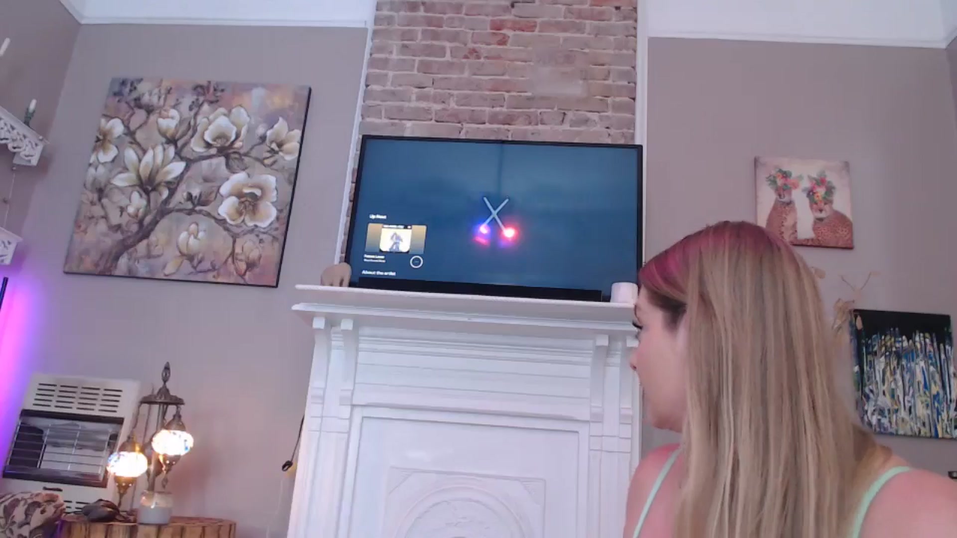 Gallery image thumbnail from VeronicaOMG's myfreecams stream on, 05/31/2025, 20:14 image 15 of 20