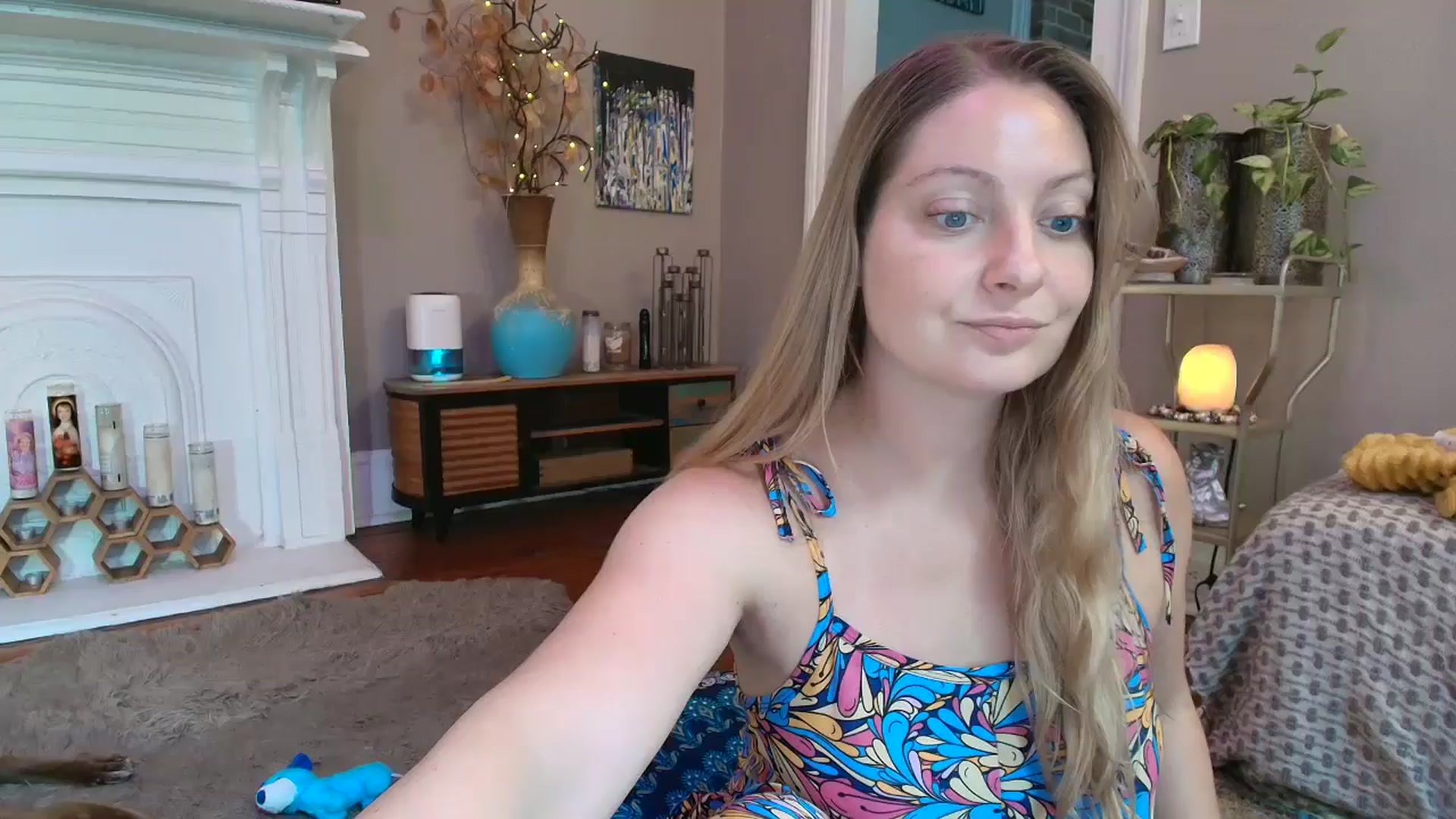 Gallery image thumbnail from VeronicaOMG's myfreecams stream on, 07/17/2025, 16:27 image 1 of 20