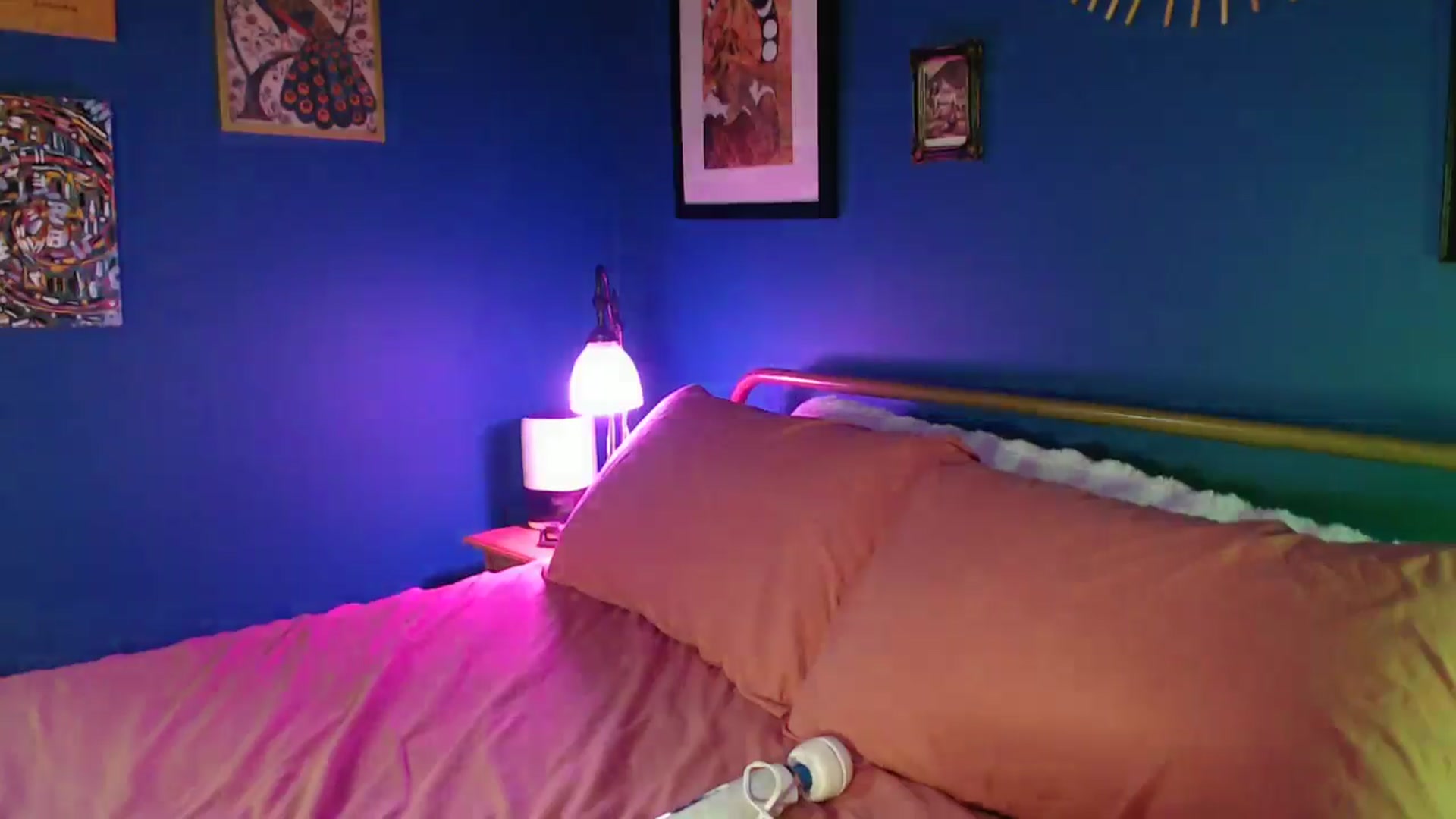 Gallery image thumbnail from VeronicaOMG's myfreecams stream on, 07/23/2025, 24:59 image 7 of 20