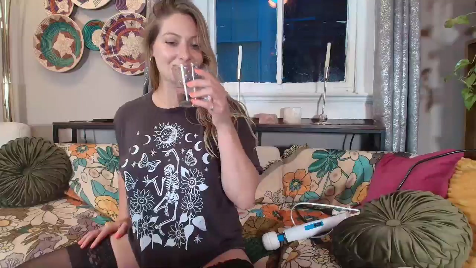 Gallery image thumbnail from VeronicaOMG's myfreecams stream on, 08/01/2025, 01:15 image 15 of 20