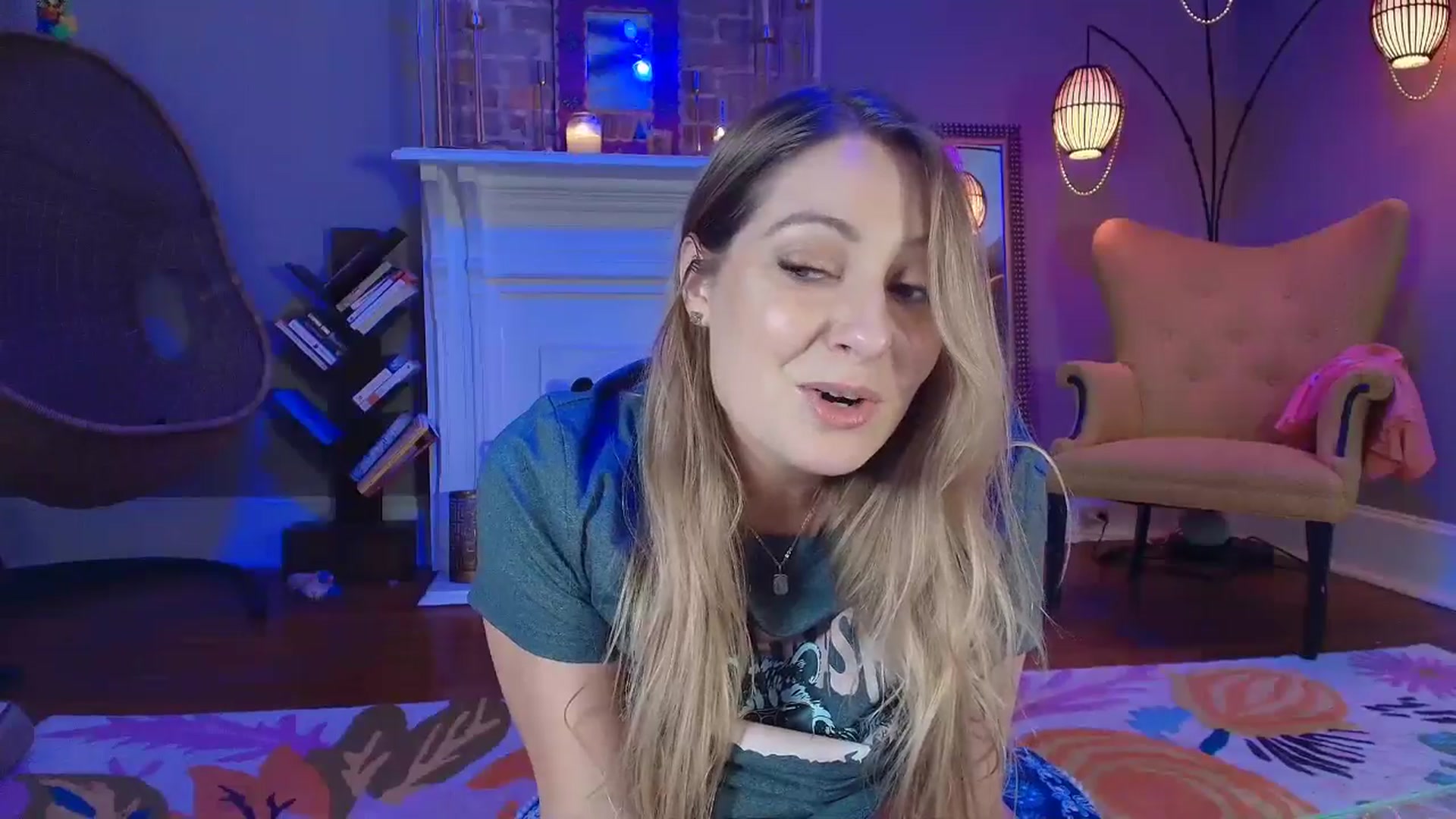 Gallery image thumbnail from VeronicaOMG's myfreecams stream on, 08/13/2025, 01:38 image 4 of 20