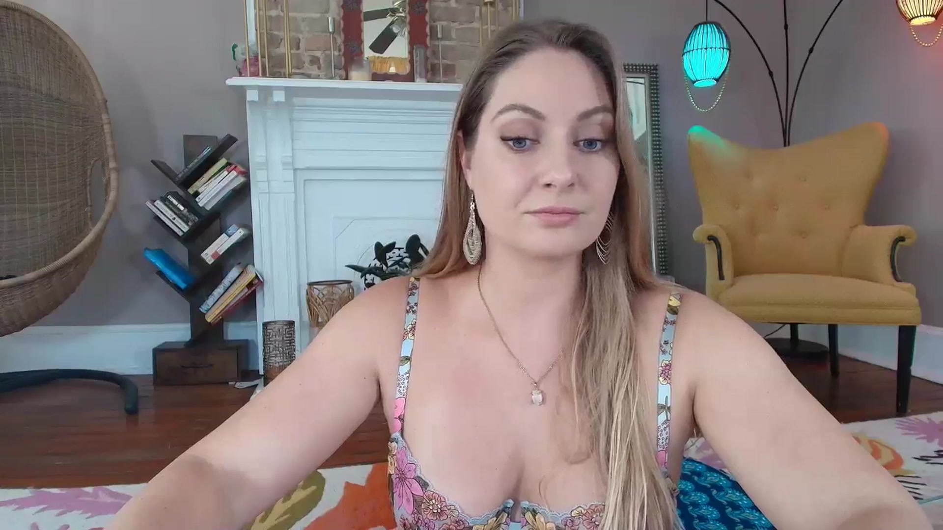 Gallery image thumbnail from VeronicaOMG's myfreecams stream on, 08/26/2025, 19:51 image 8 of 20