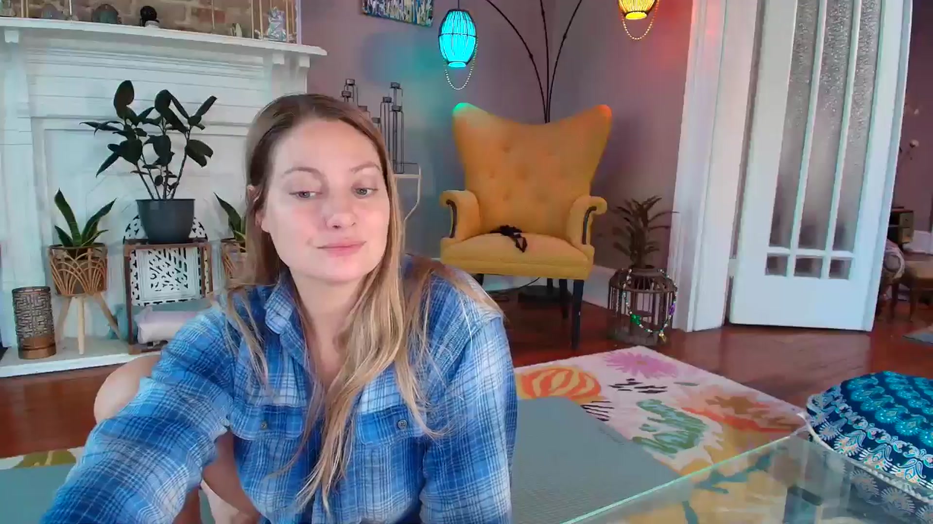 Gallery image thumbnail from VeronicaOMG's myfreecams stream on, 10/01/2025, 16:20 image 2 of 20