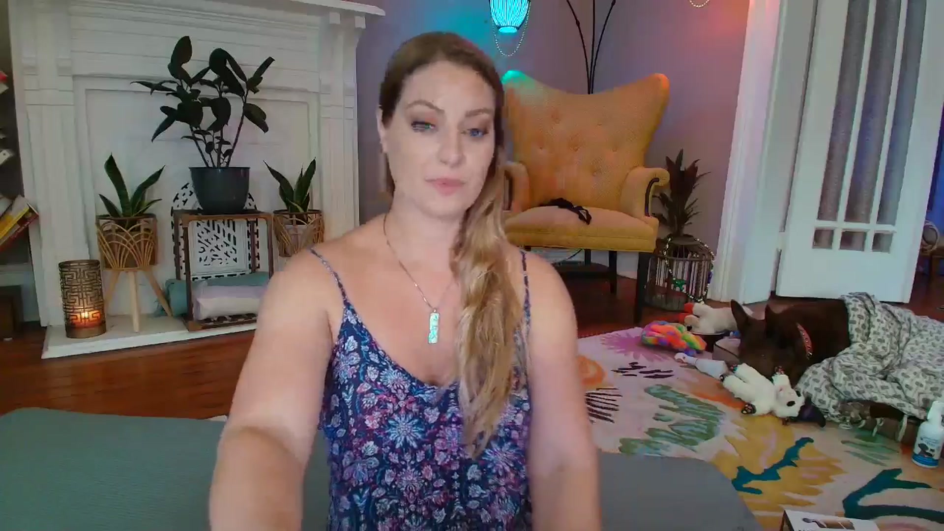 Gallery image thumbnail from VeronicaOMG's myfreecams stream on, 10/01/2025, 23:44 image 13 of 20