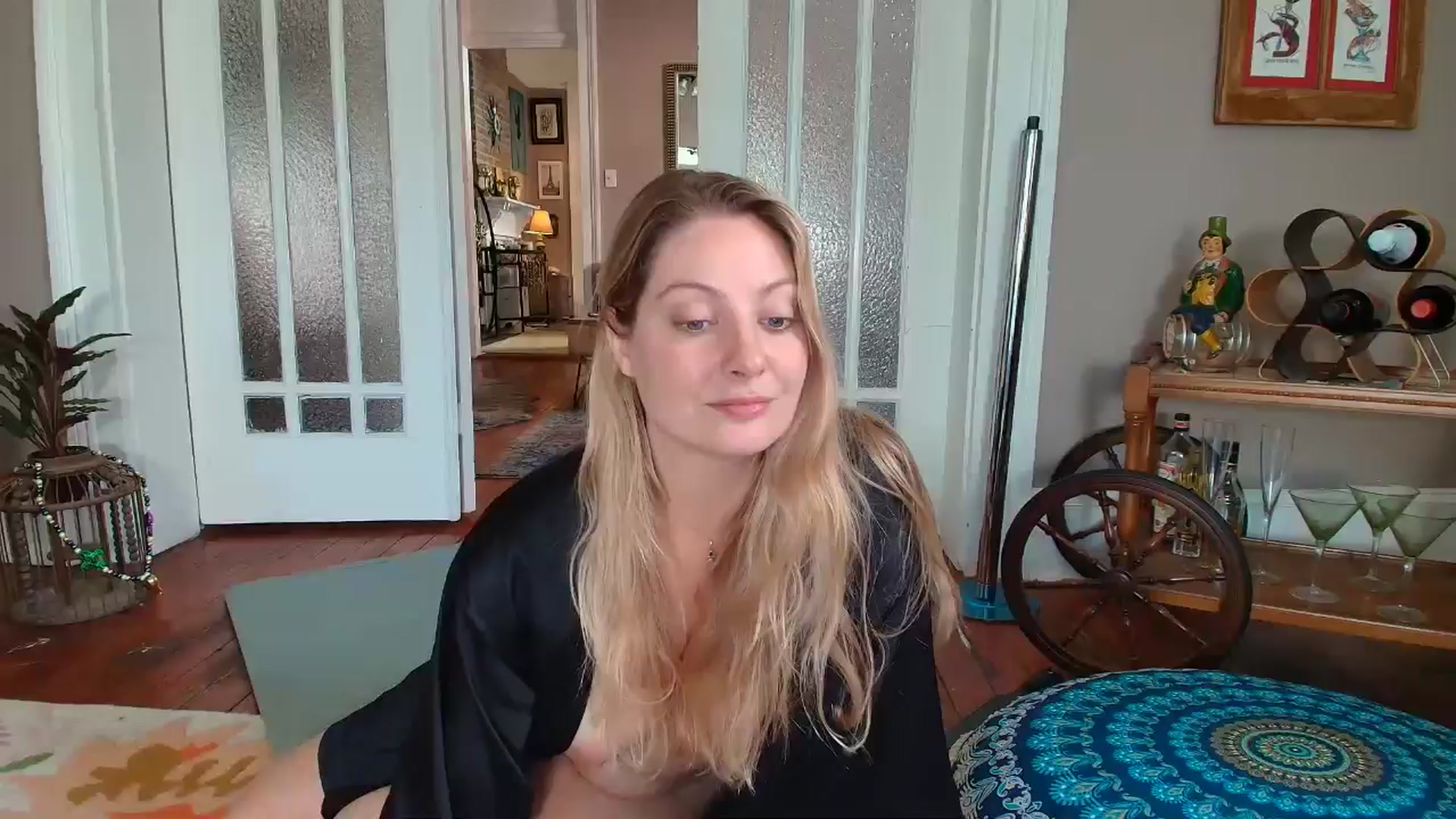 Gallery image thumbnail from VeronicaOMG's myfreecams stream on, 10/23/2025, 15:46 image 1 of 20