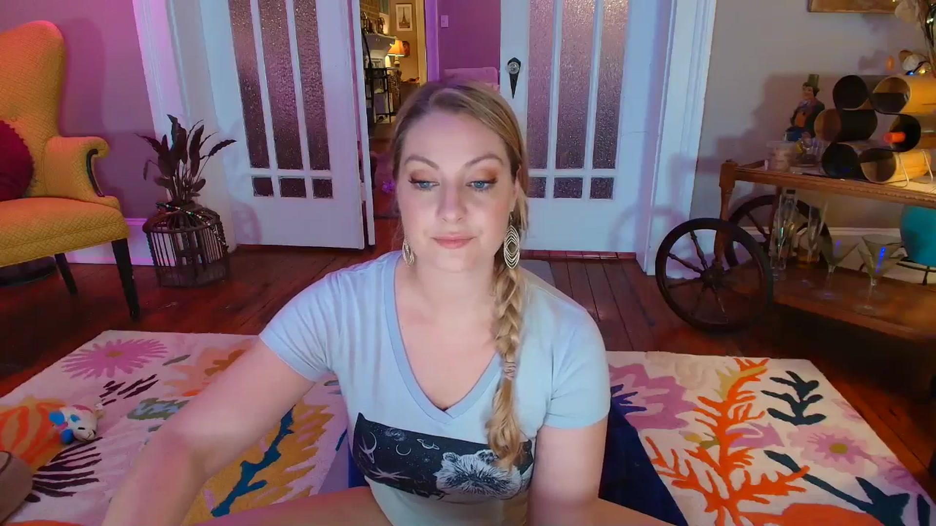 Gallery image thumbnail from VeronicaOMG's myfreecams stream on, 11/08/2025, 01:23 image 19 of 20