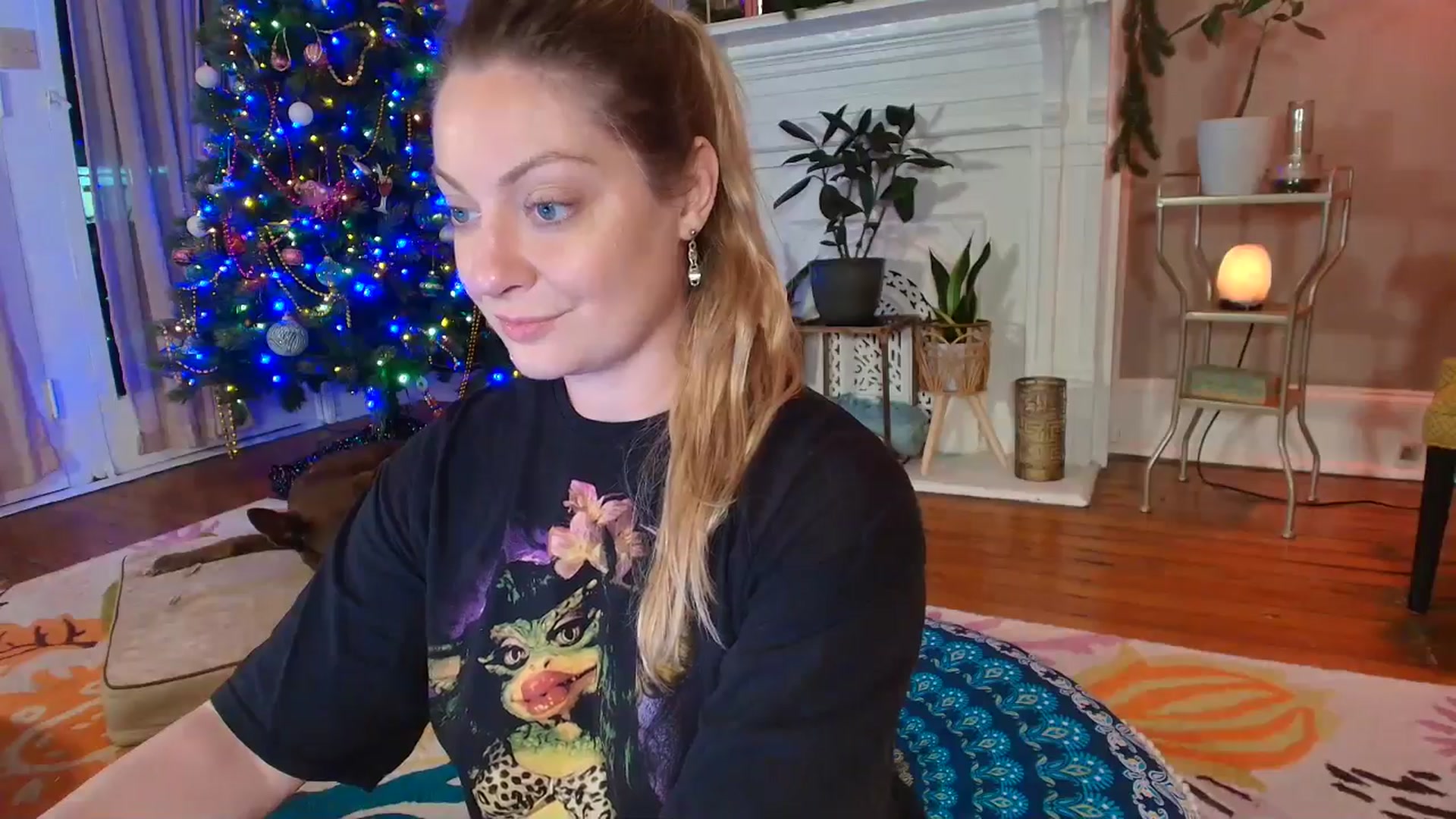 Gallery image thumbnail from VeronicaOMG's myfreecams stream on, 01/07/2026, 02:25 image 5 of 20