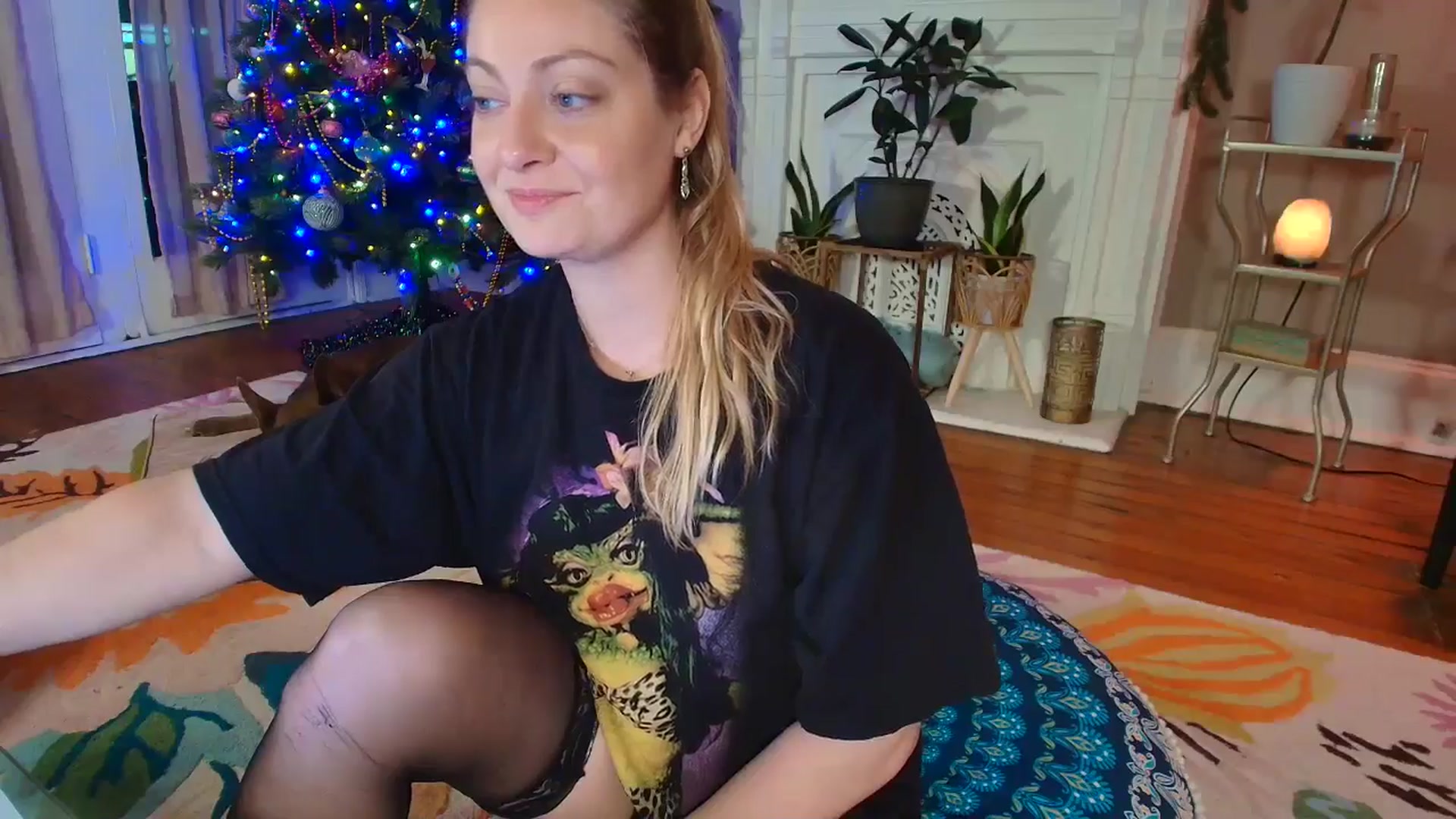 Gallery image thumbnail from VeronicaOMG's myfreecams stream on, 01/07/2026, 02:25 image 6 of 20