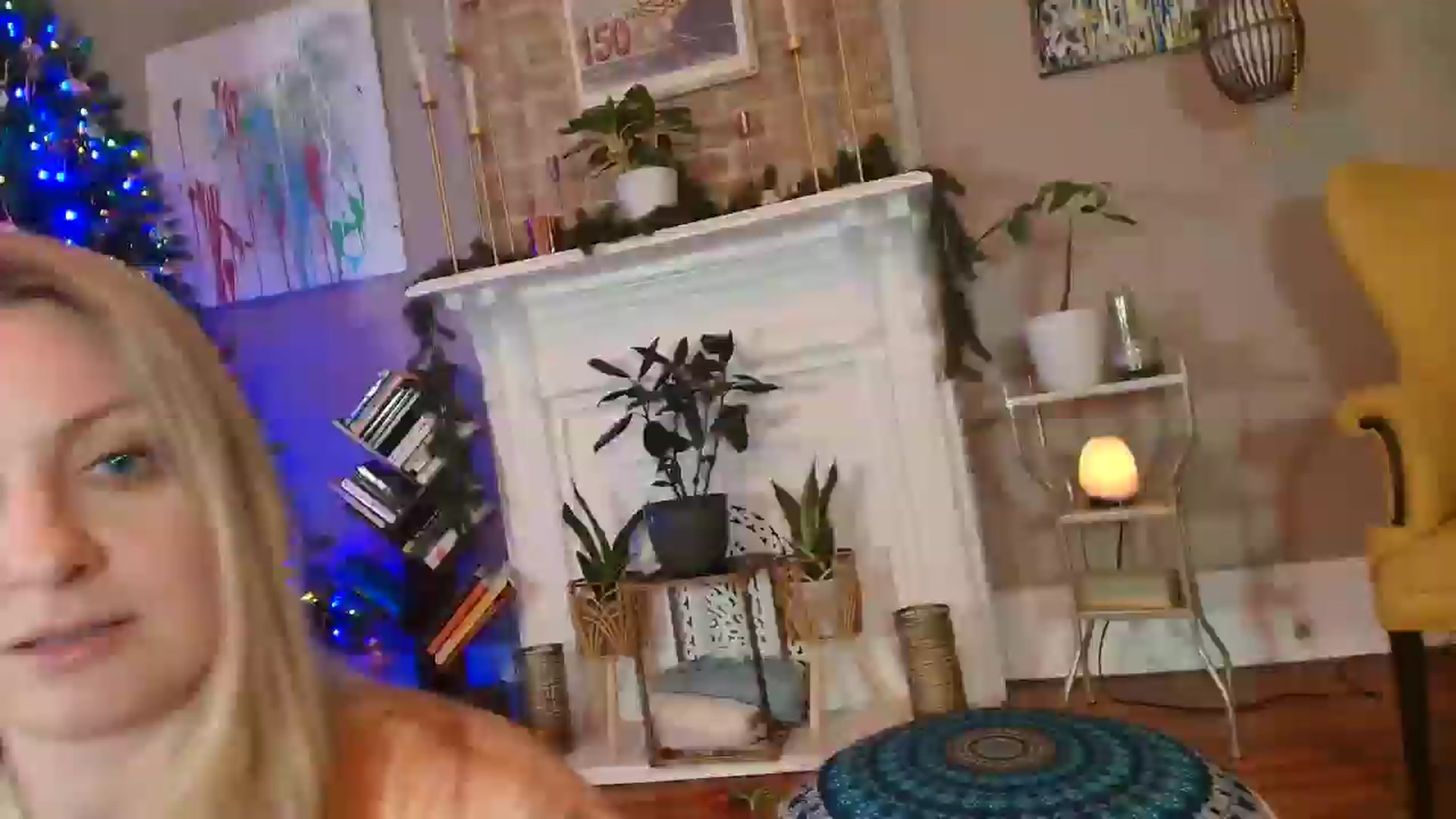Gallery image thumbnail from VeronicaOMG's myfreecams stream on, 01/08/2026, 01:27 image 7 of 20