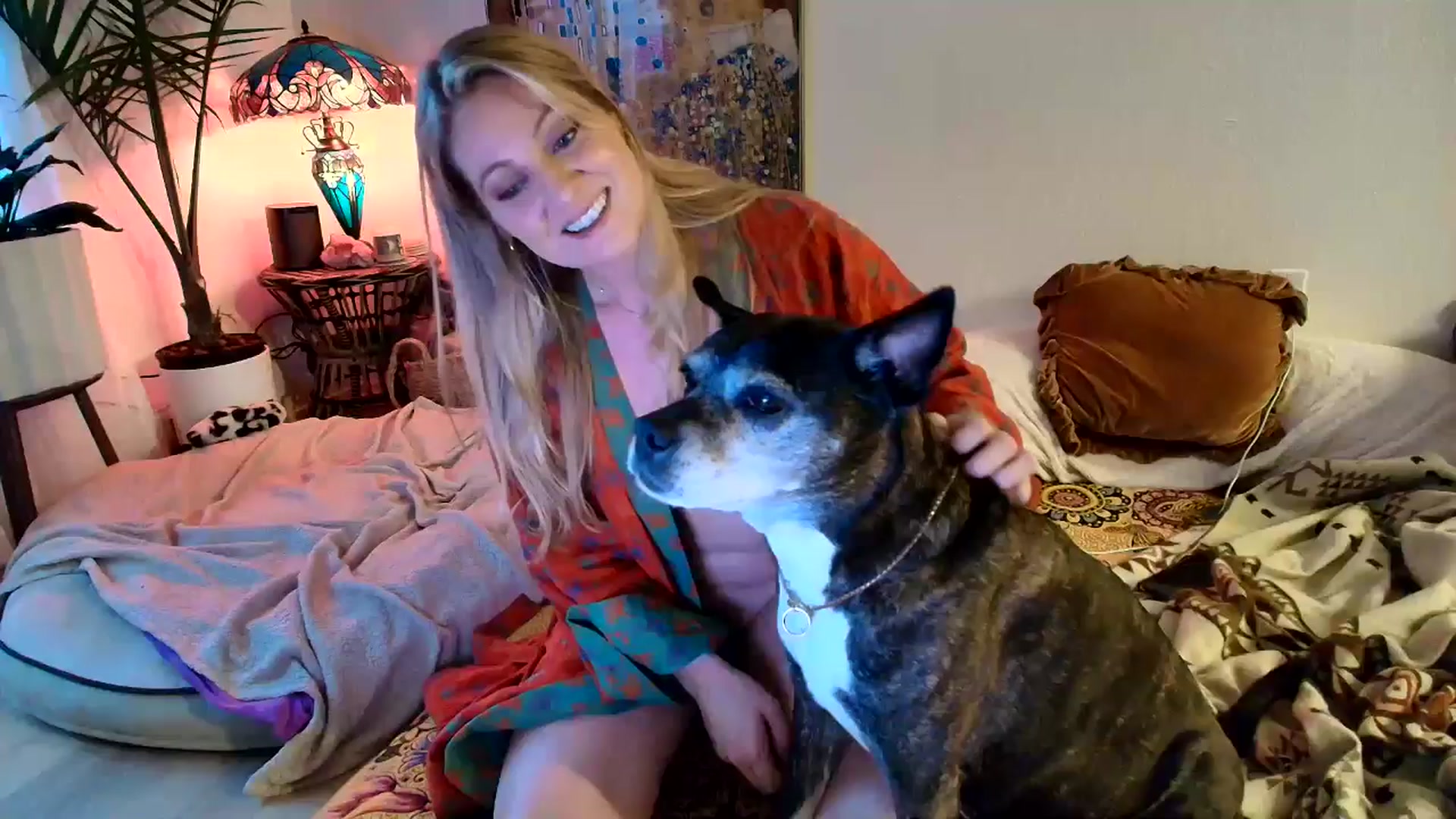 Gallery image thumbnail from VeronicaOMG's myfreecams stream on, 01/25/2026, 24:44 image 4 of 20