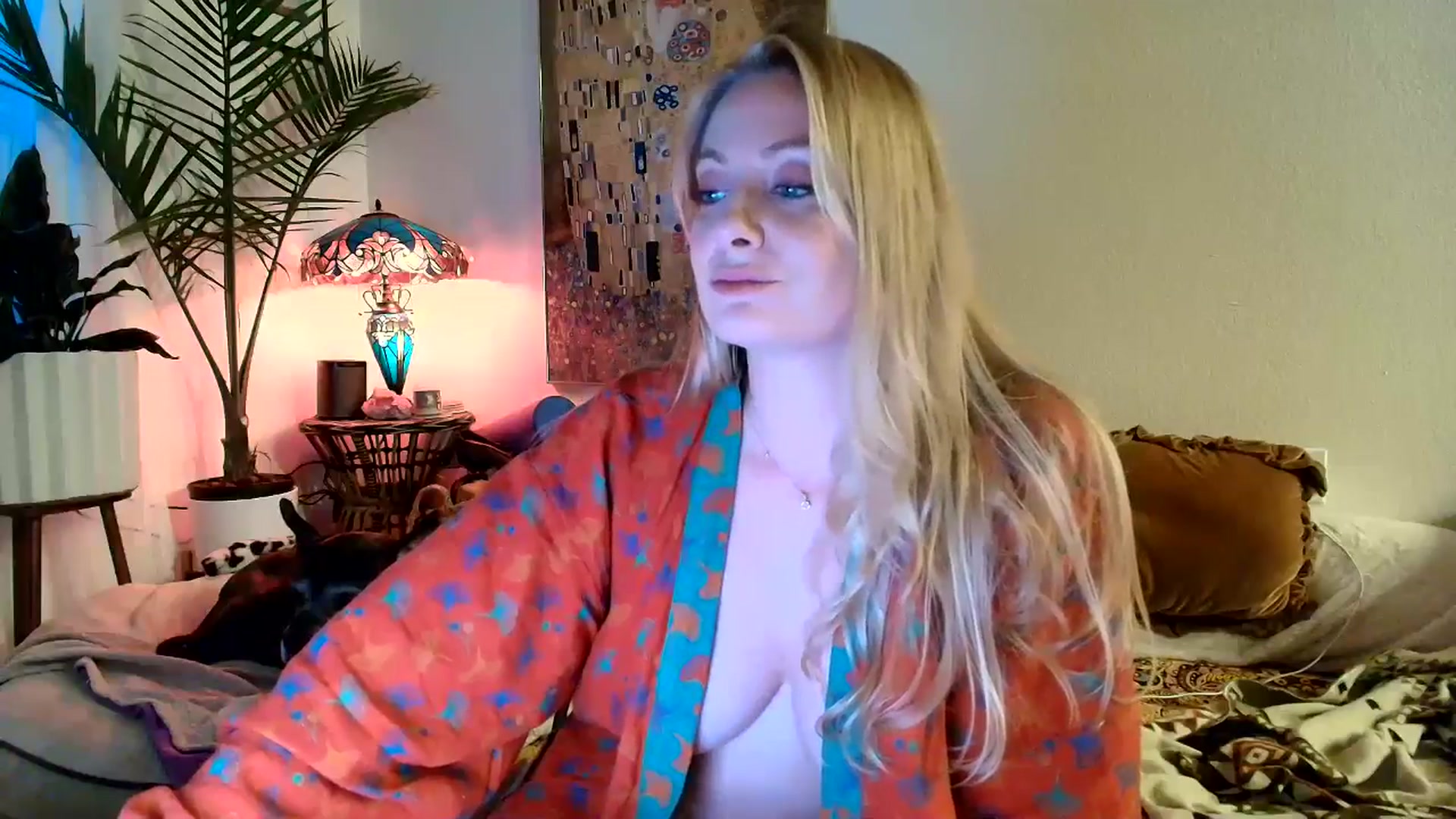 Gallery image thumbnail from VeronicaOMG's myfreecams stream on, 01/25/2026, 24:44 image 11 of 20
