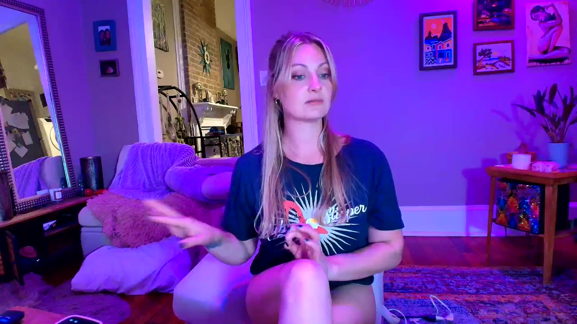 Gallery image thumbnail from VeronicaOMG's myfreecams stream on, 02/25/2026, 01:57 image 10 of 20