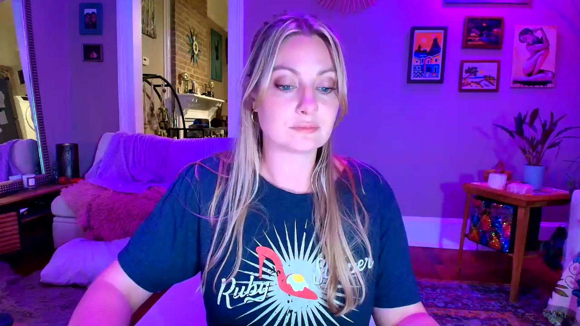 Gallery image thumbnail from VeronicaOMG's myfreecams stream on, 02/25/2026, 01:57 image 3 of 20