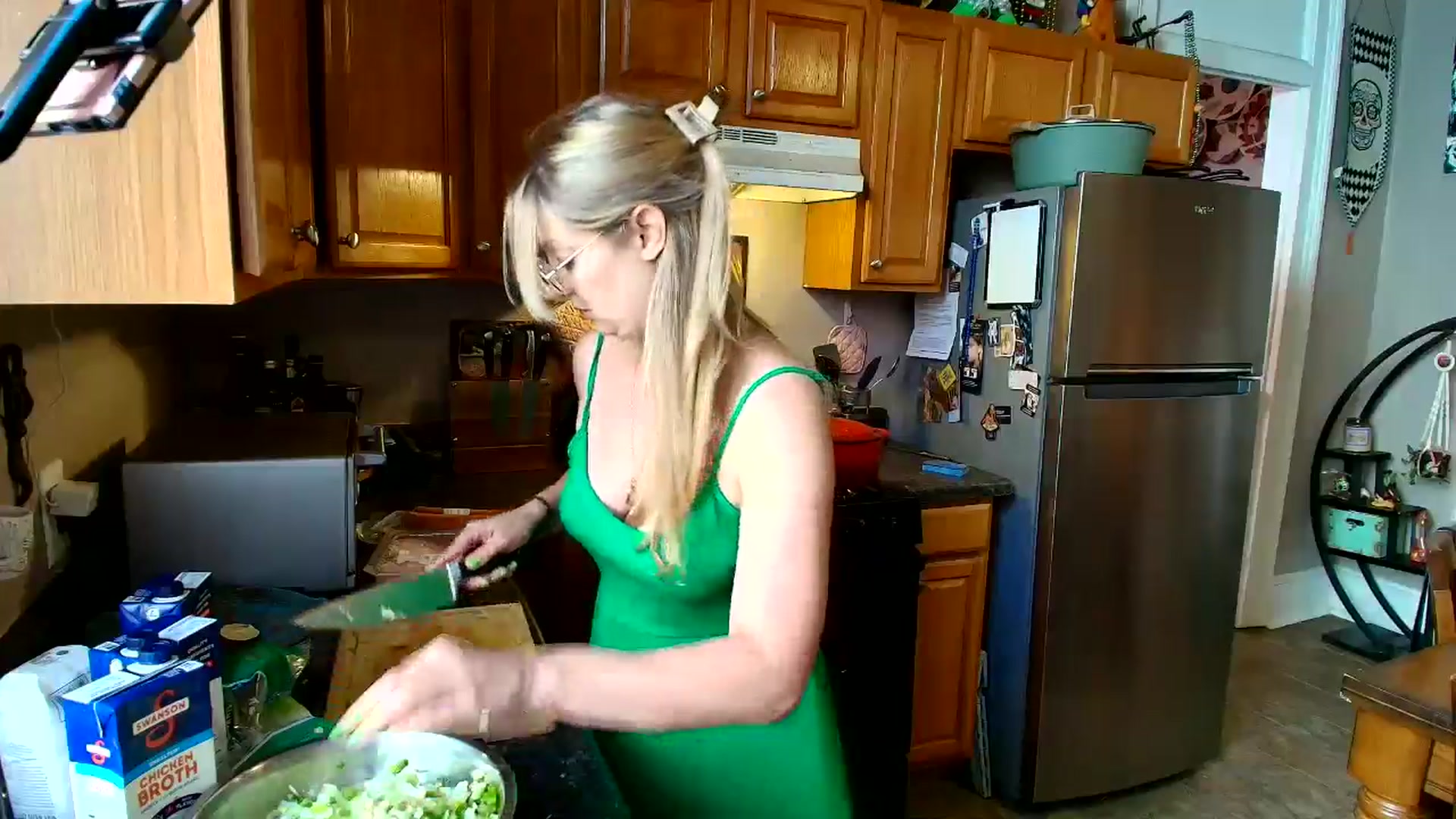 Gallery image thumbnail from VeronicaOMG's myfreecams stream on, 03/14/2026, 15:35 image 13 of 20