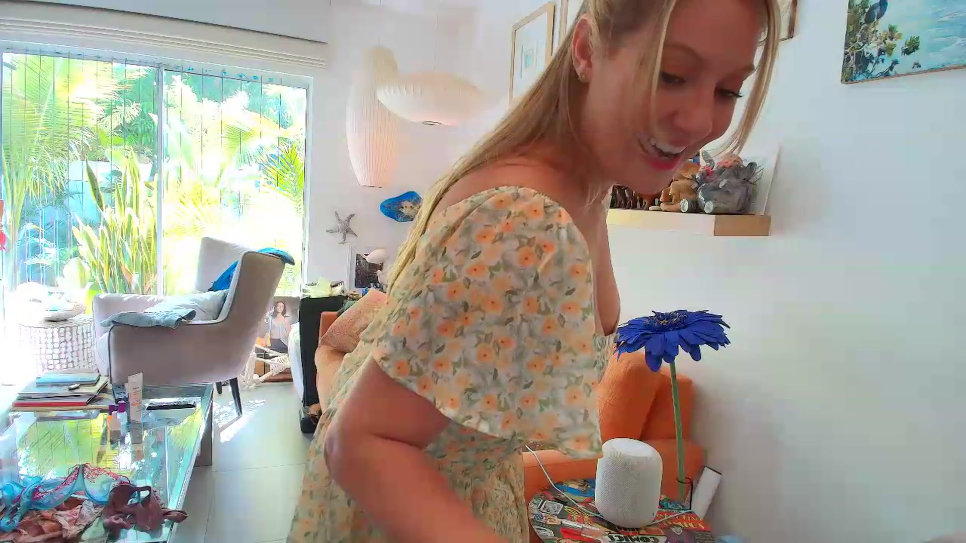 Gallery image thumbnail from VeronicaOMG's myfreecams stream on, 08/16/2026, 20:57 image 10 of 20