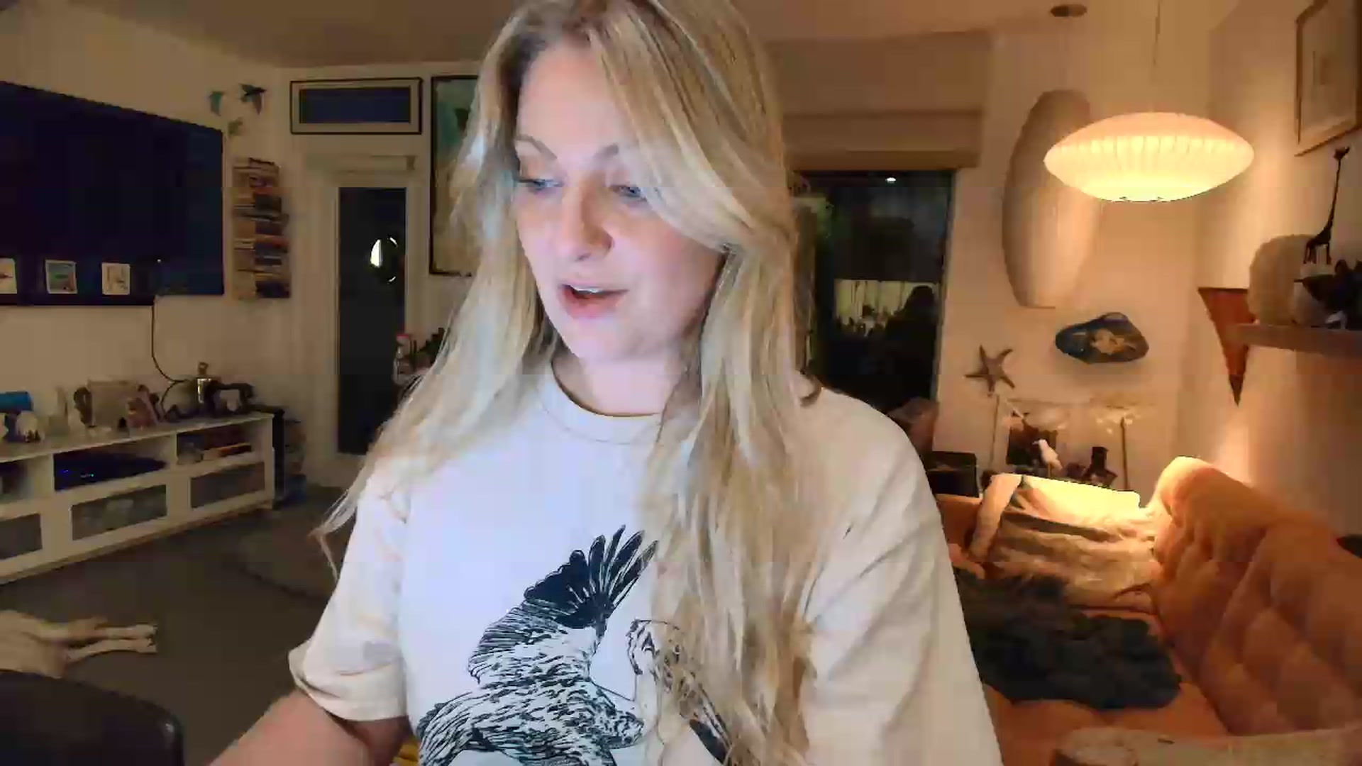 Gallery image thumbnail from VeronicaOMG's myfreecams stream on, 09/02/2026, 01:32 image 19 of 20
