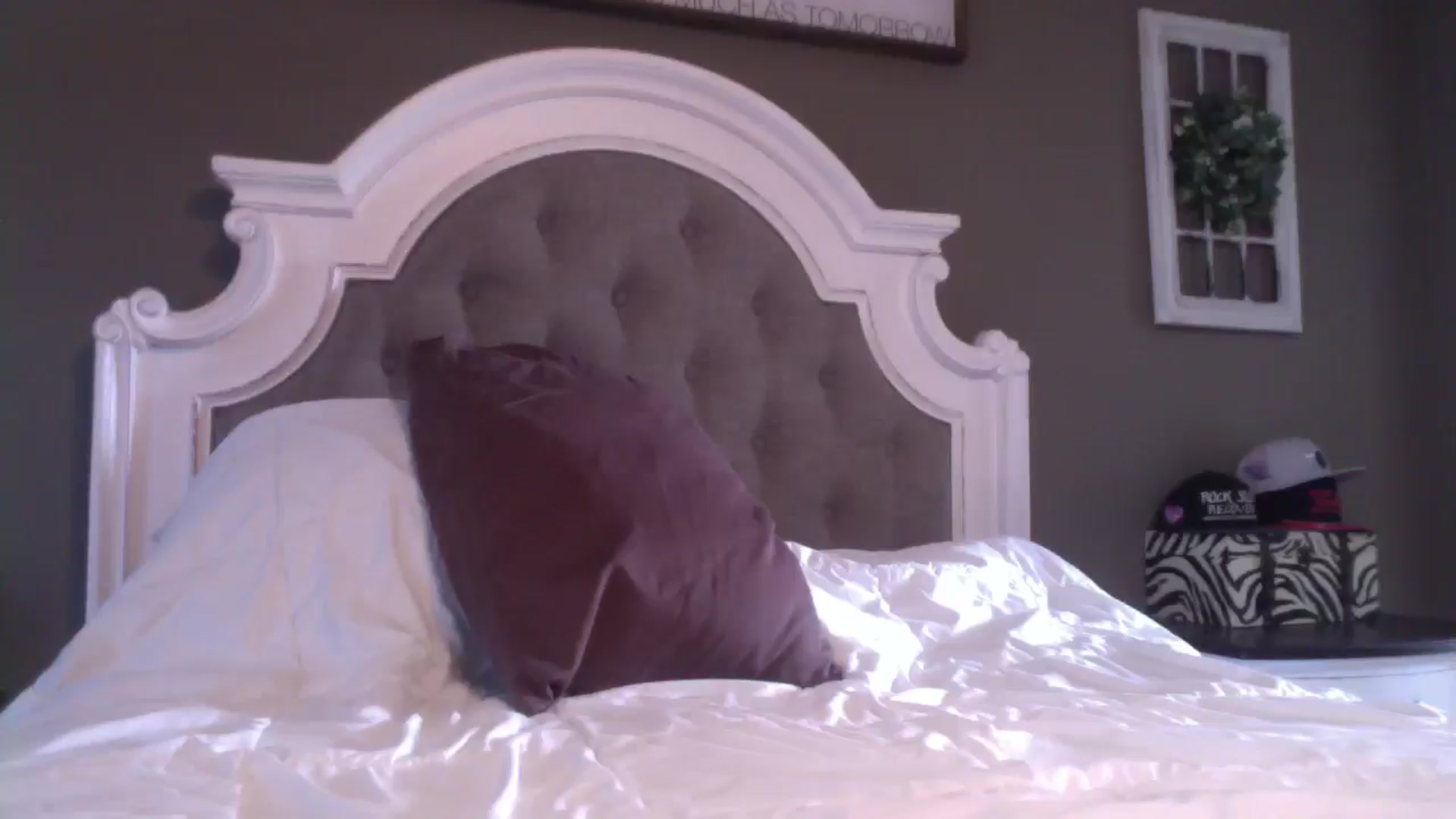 Gallery image thumbnail from VeronicaSkye's myfreecams stream on, 10/23/2025, 15:06 image 4 of 20