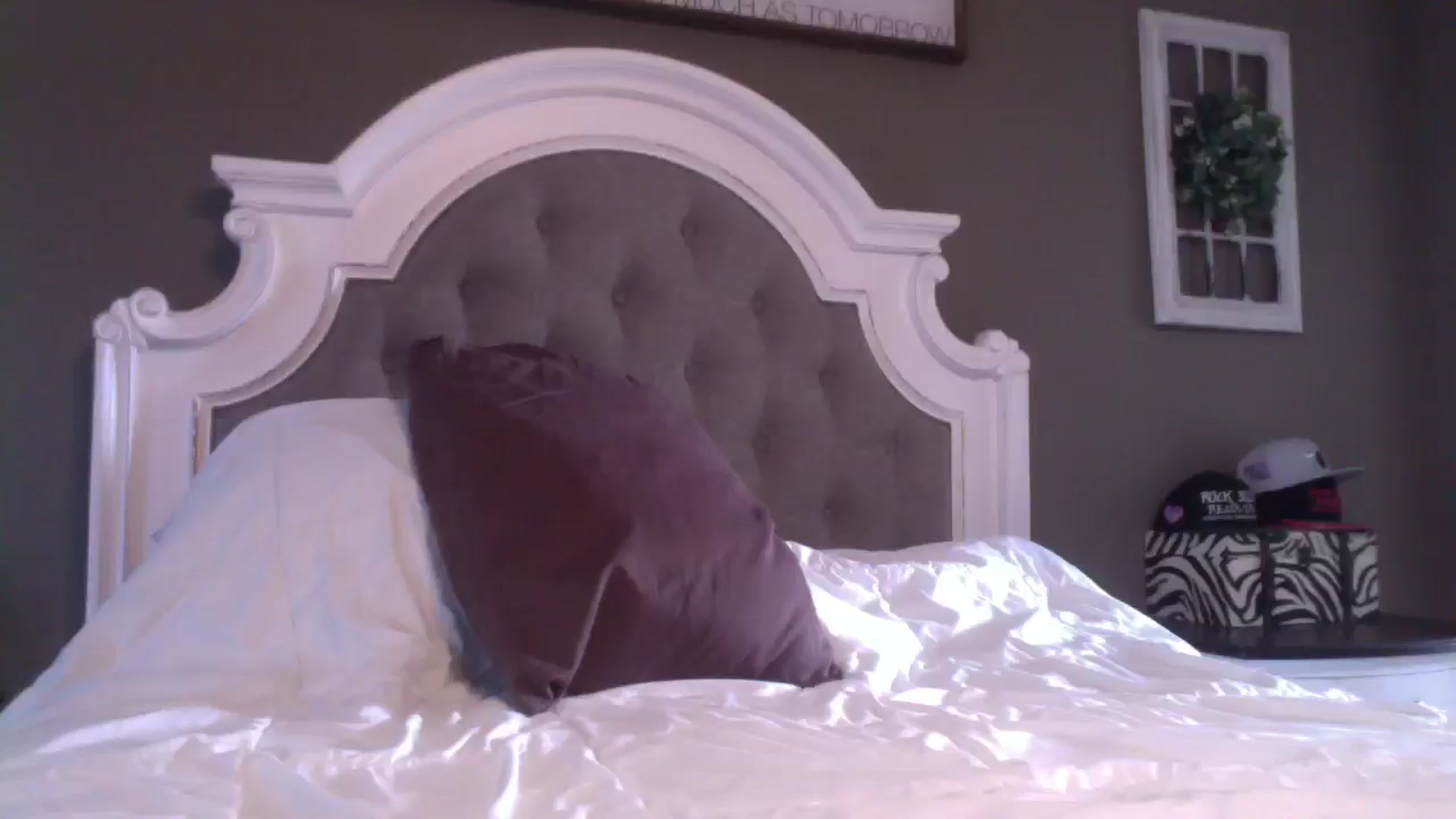 Gallery image thumbnail from VeronicaSkye's myfreecams stream on, 10/23/2025, 15:06 image 3 of 20