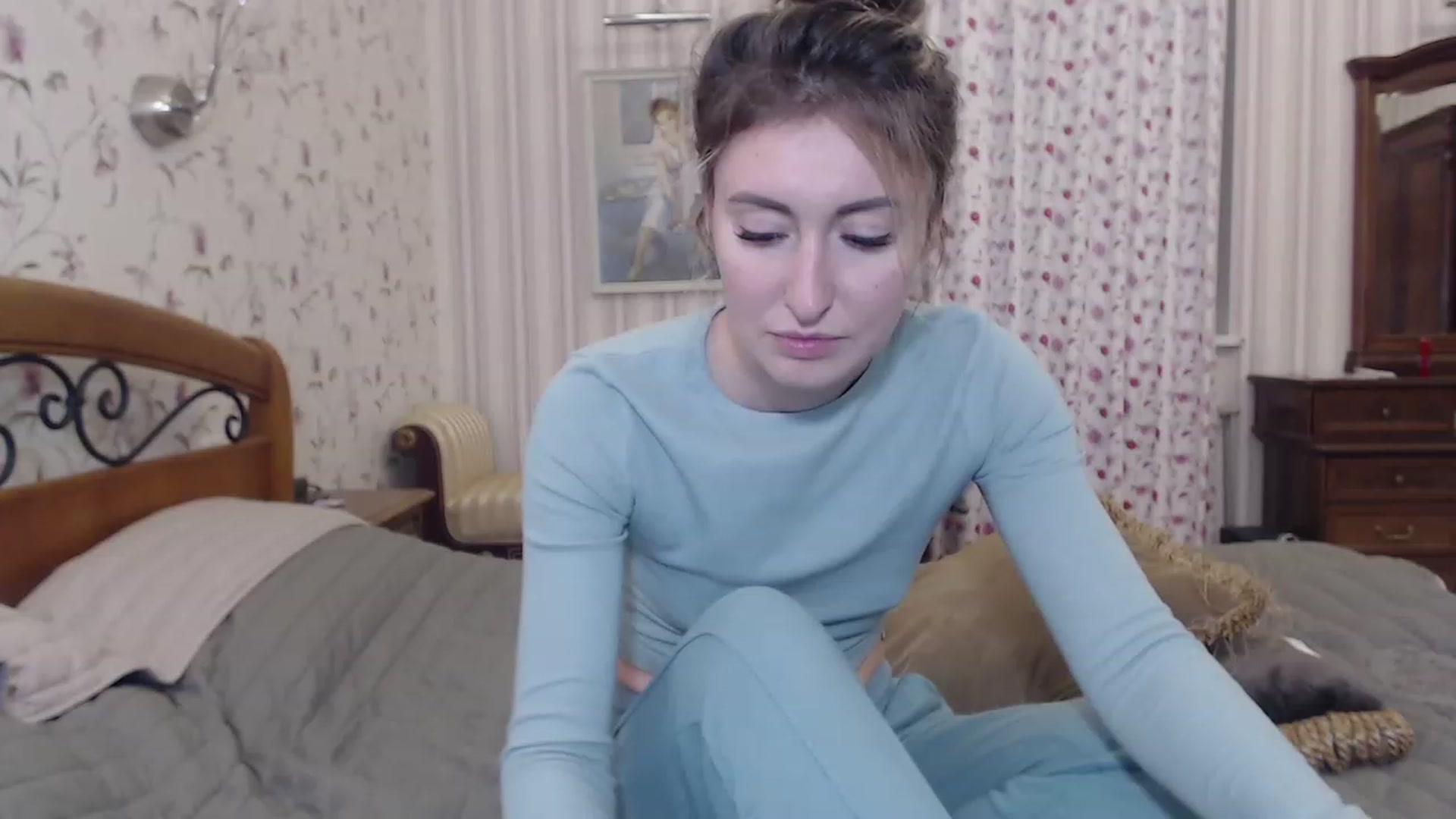 Gallery image thumbnail from Veronica_4u's myfreecams stream on, 11/18/2022, 18:22 image 12 of 20