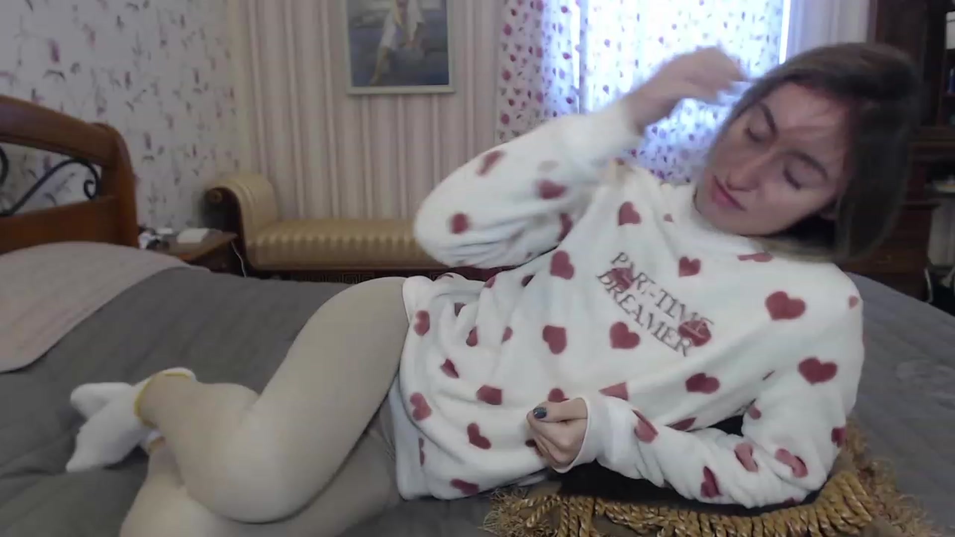 Gallery image thumbnail from Veronica_4u's myfreecams stream on, 12/06/2022, 12:09 image 6 of 20