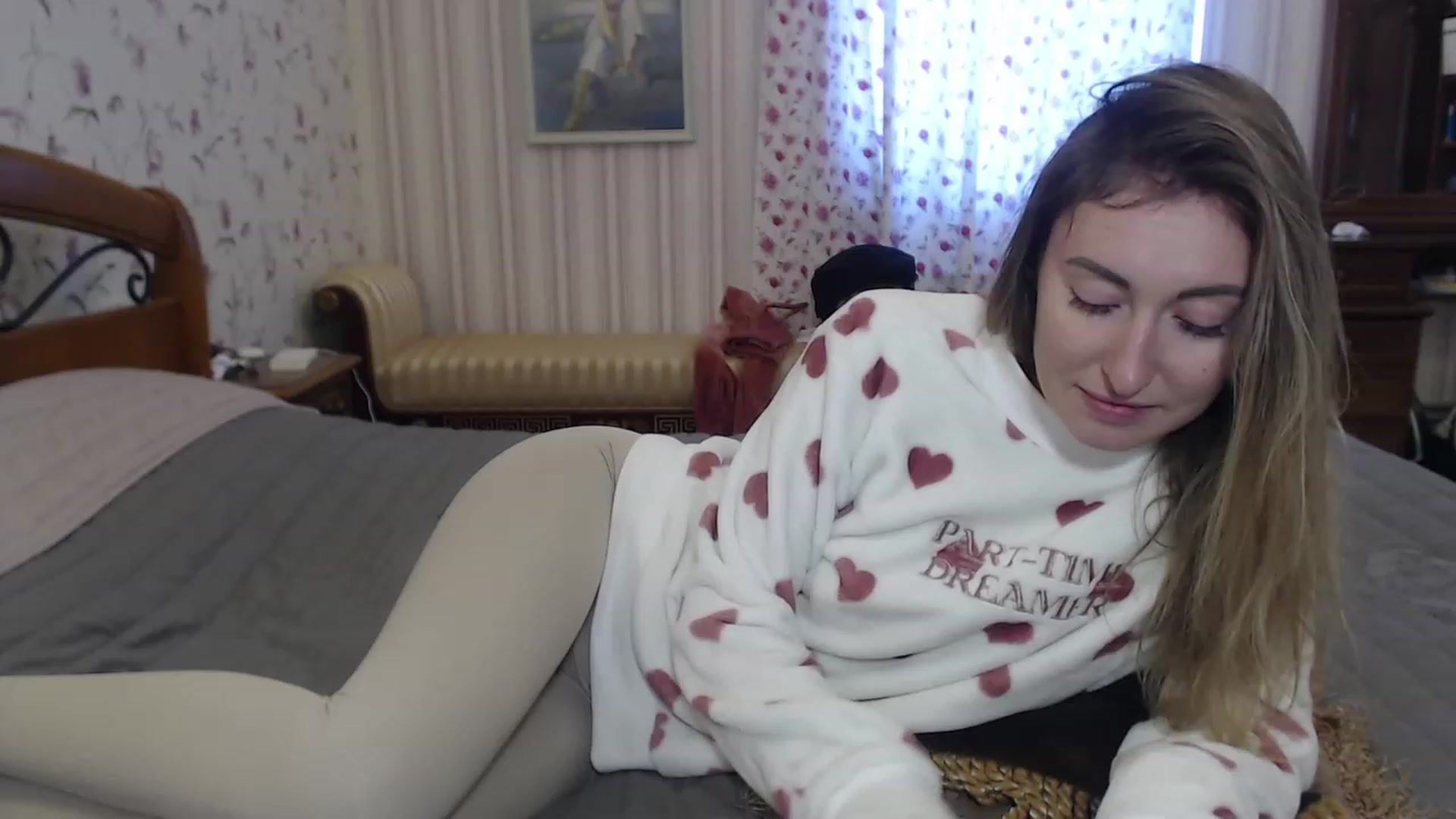 Gallery image thumbnail from Veronica_4u's myfreecams stream on, 12/06/2022, 12:09 image 11 of 20