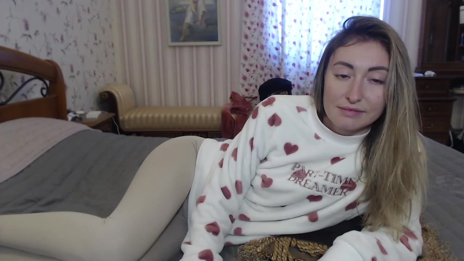 Gallery image thumbnail from Veronica_4u's myfreecams stream on, 12/06/2022, 12:09 image 17 of 20