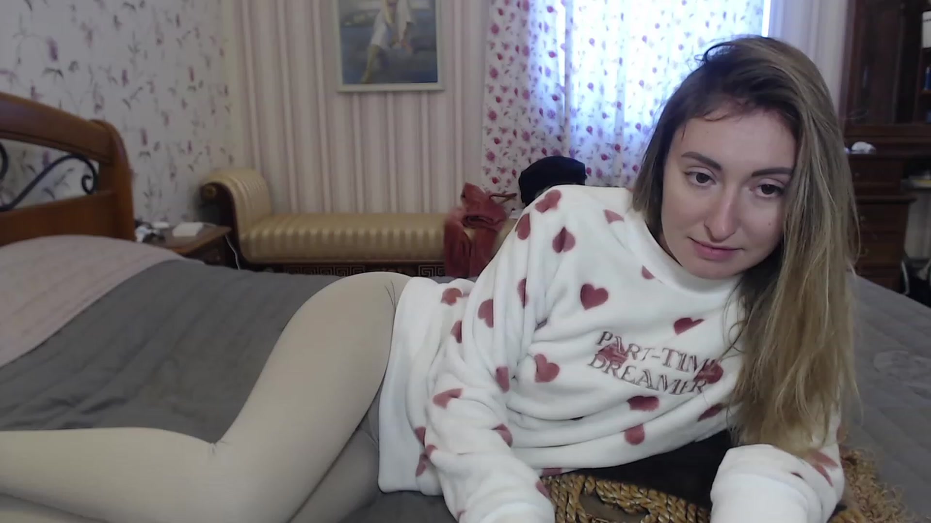 Gallery image thumbnail from Veronica_4u's myfreecams stream on, 12/06/2022, 12:09 image 13 of 20