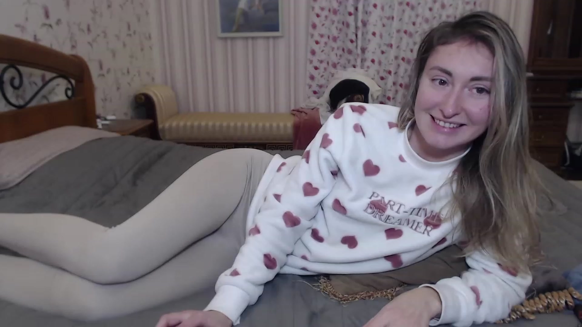 Gallery image thumbnail from Veronica_4u's myfreecams stream on, 12/07/2022, 15:05 image 9 of 20