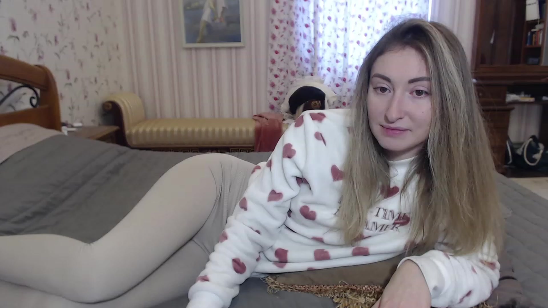 Gallery image thumbnail from Veronica_4u's myfreecams stream on, 12/08/2022, 08:10 image 9 of 20