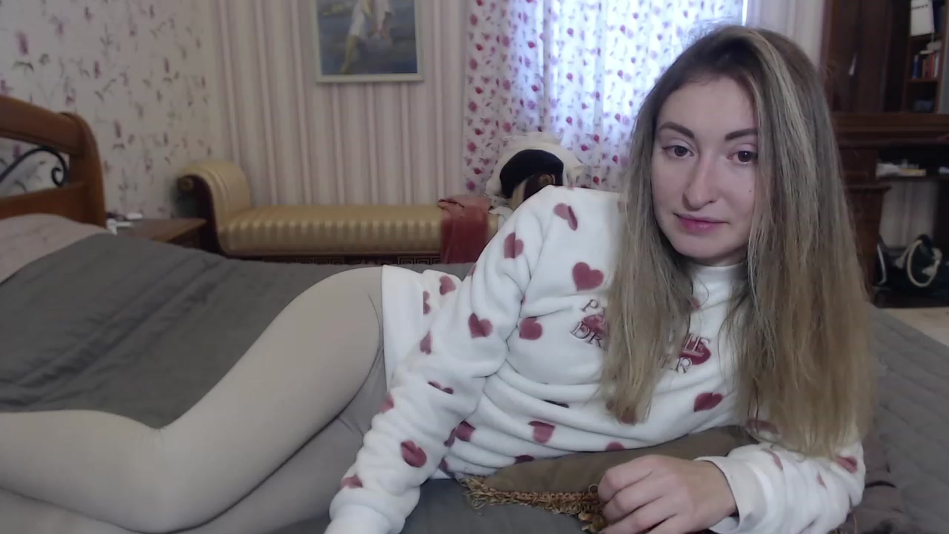 Gallery image thumbnail from Veronica_4u's myfreecams stream on, 12/08/2022, 08:10 image 12 of 20