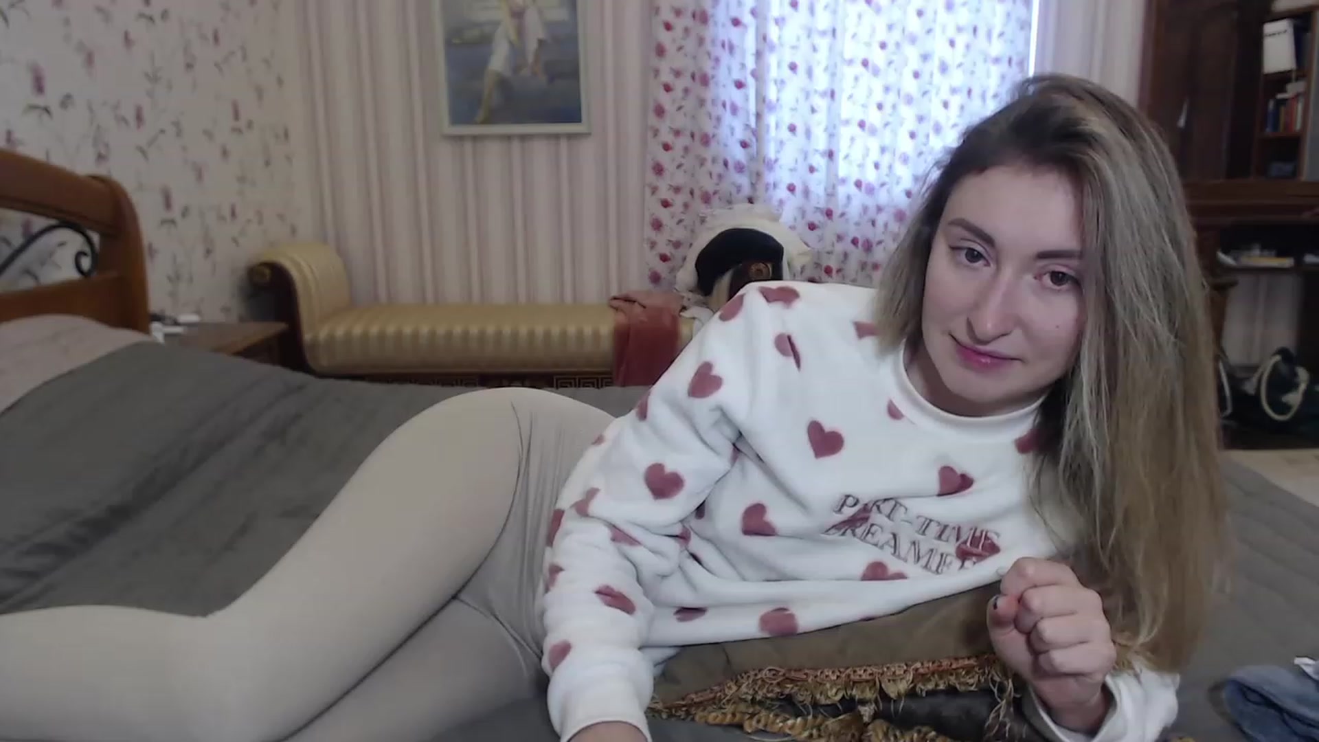 Gallery image thumbnail from Veronica_4u's myfreecams stream on, 12/08/2022, 08:44 image 7 of 20