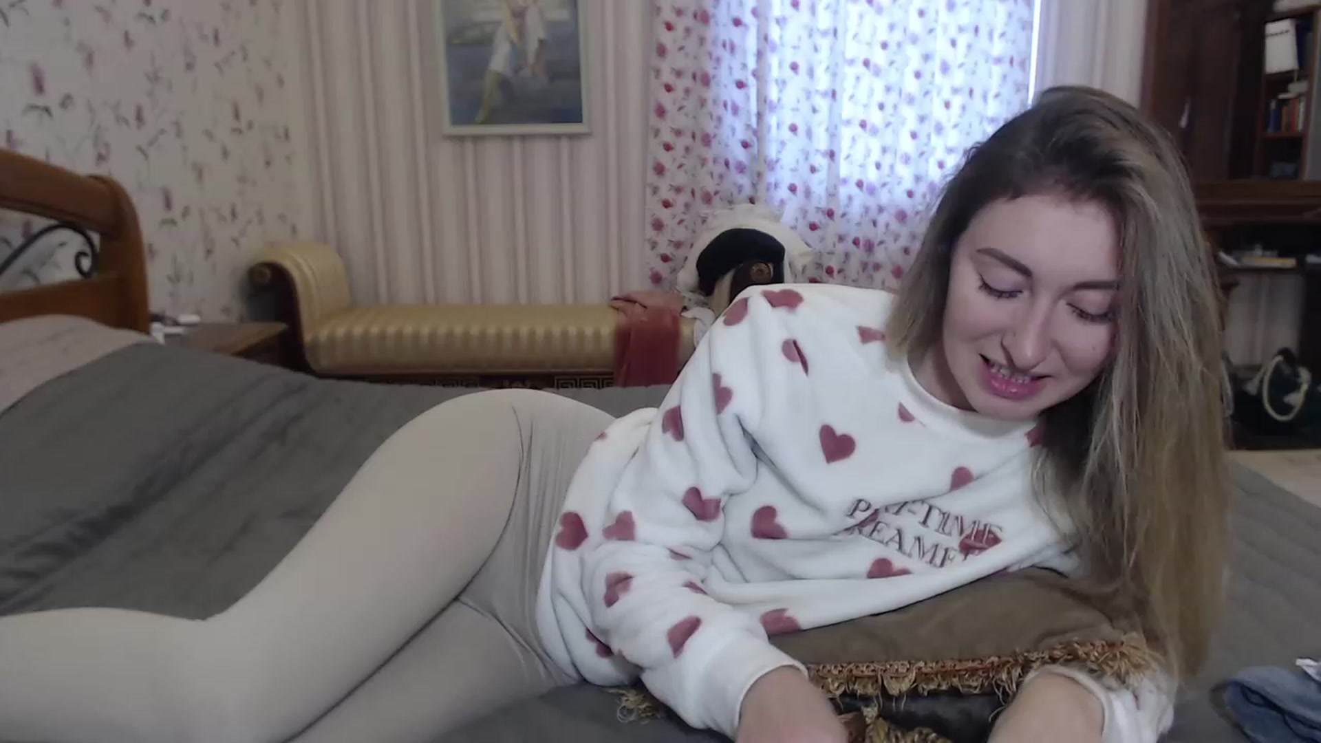 Gallery image thumbnail from Veronica_4u's myfreecams stream on, 12/08/2022, 08:44 image 9 of 20