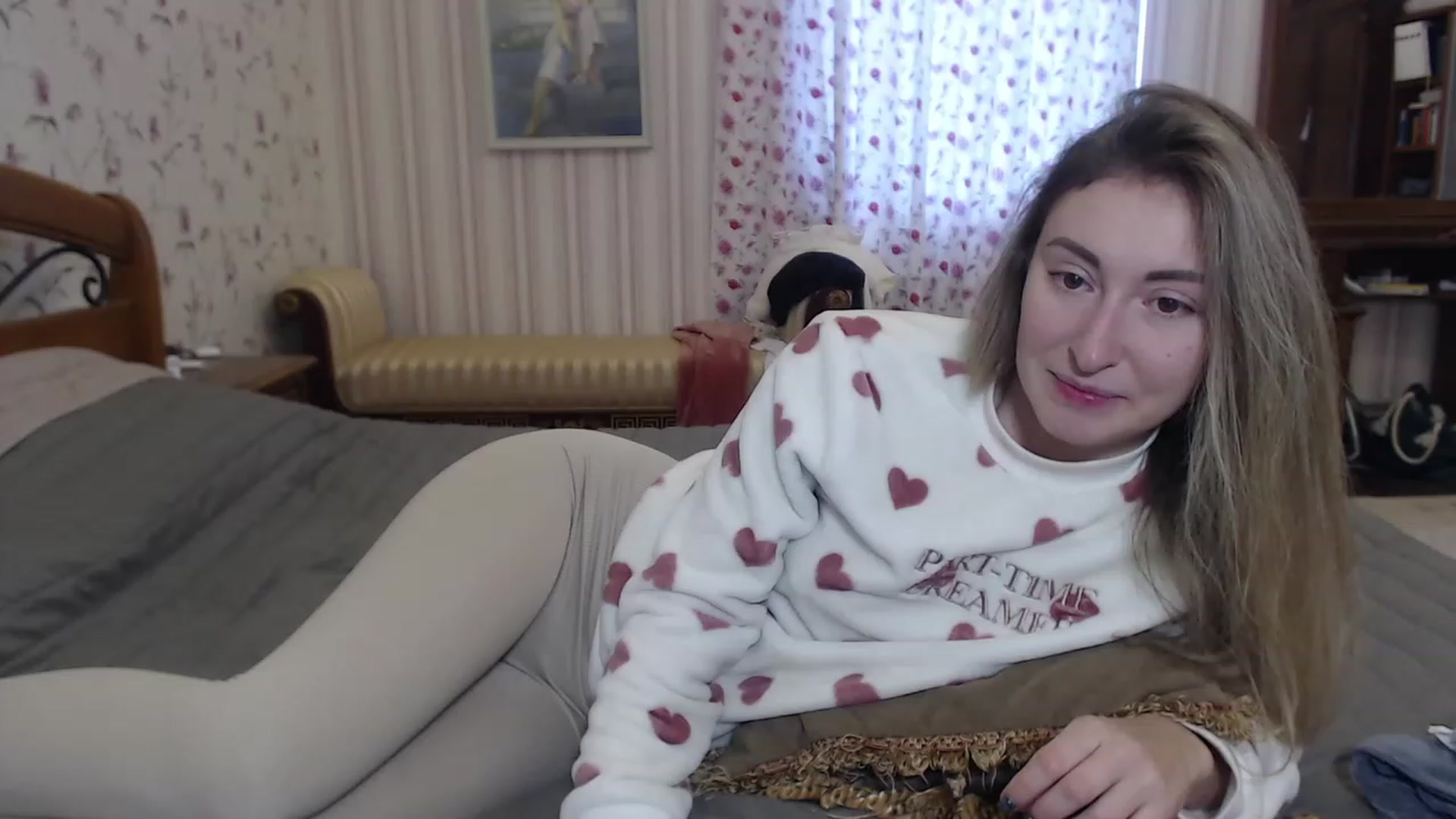 Gallery image thumbnail from Veronica_4u's myfreecams stream on, 12/08/2022, 08:44 image 8 of 20