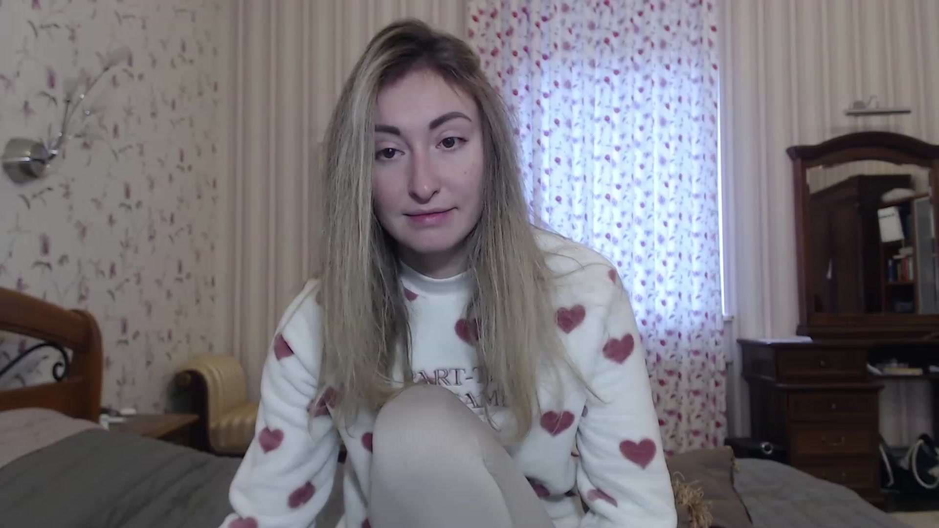 Gallery image thumbnail from Veronica_4u's myfreecams stream on, 12/08/2022, 08:44 image 19 of 20
