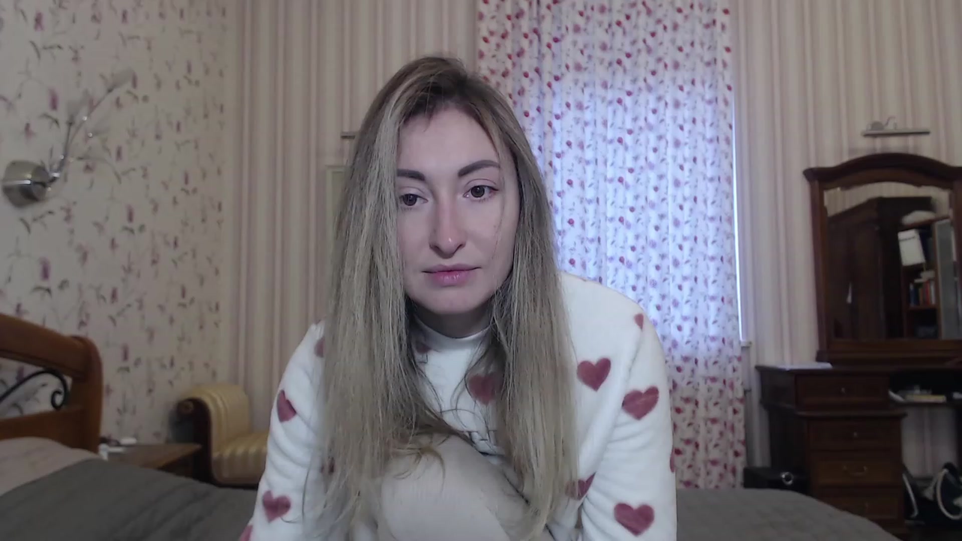Gallery image thumbnail from Veronica_4u's myfreecams stream on, 12/08/2022, 09:06 image 16 of 20