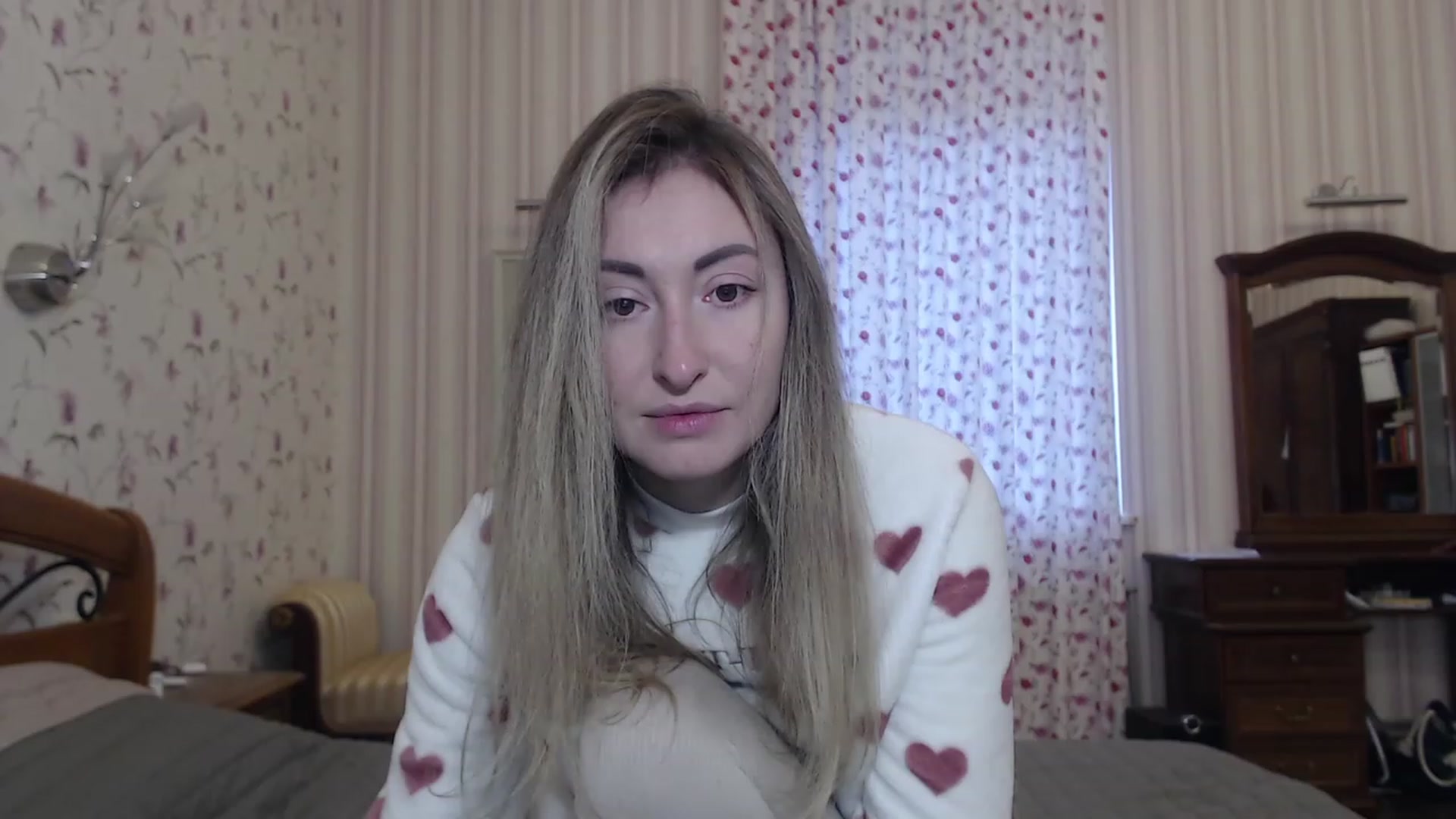 Gallery image thumbnail from Veronica_4u's myfreecams stream on, 12/08/2022, 09:06 image 17 of 20