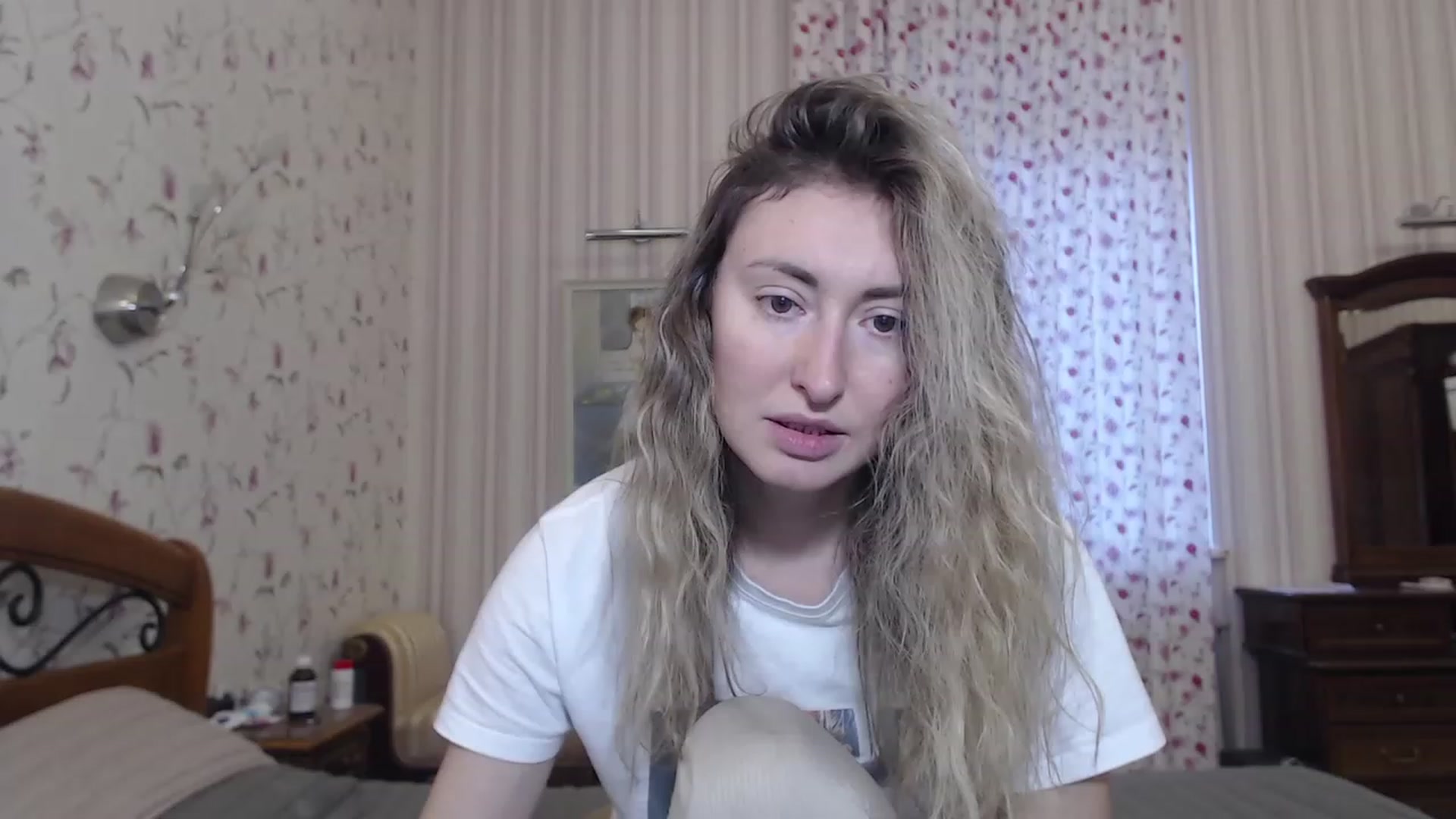 Gallery image thumbnail from Veronica_4u's myfreecams stream on, 12/12/2022, 08:56 image 3 of 20