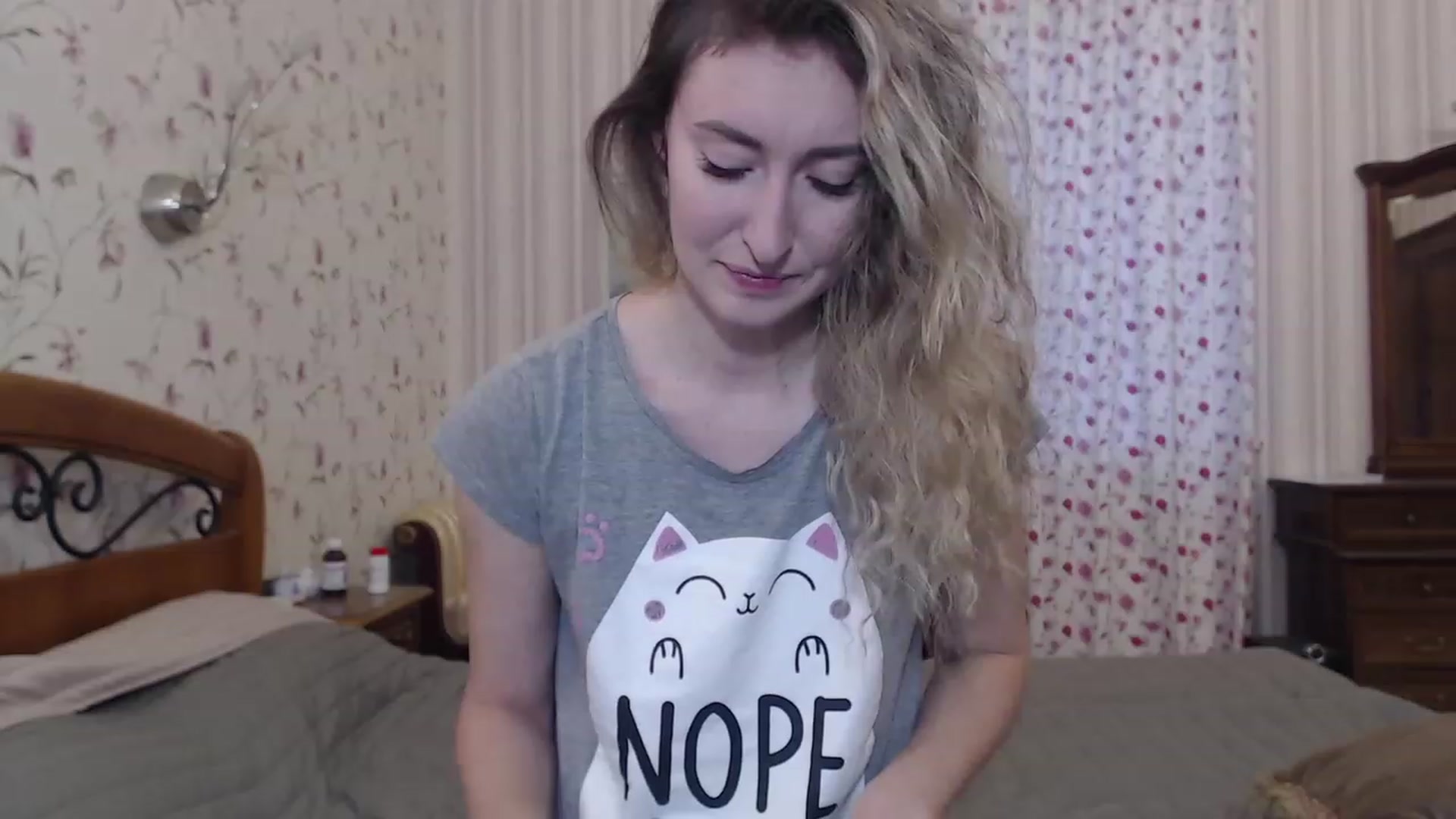 Gallery image thumbnail from Veronica_4u's myfreecams stream on, 12/18/2022, 13:31 image 2 of 20