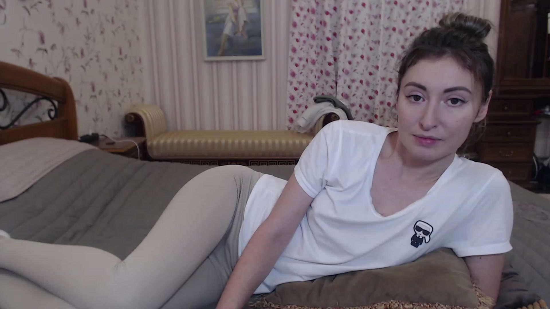 Gallery image thumbnail from Veronica_4u's myfreecams stream on, 12/26/2022, 17:07 image 4 of 20