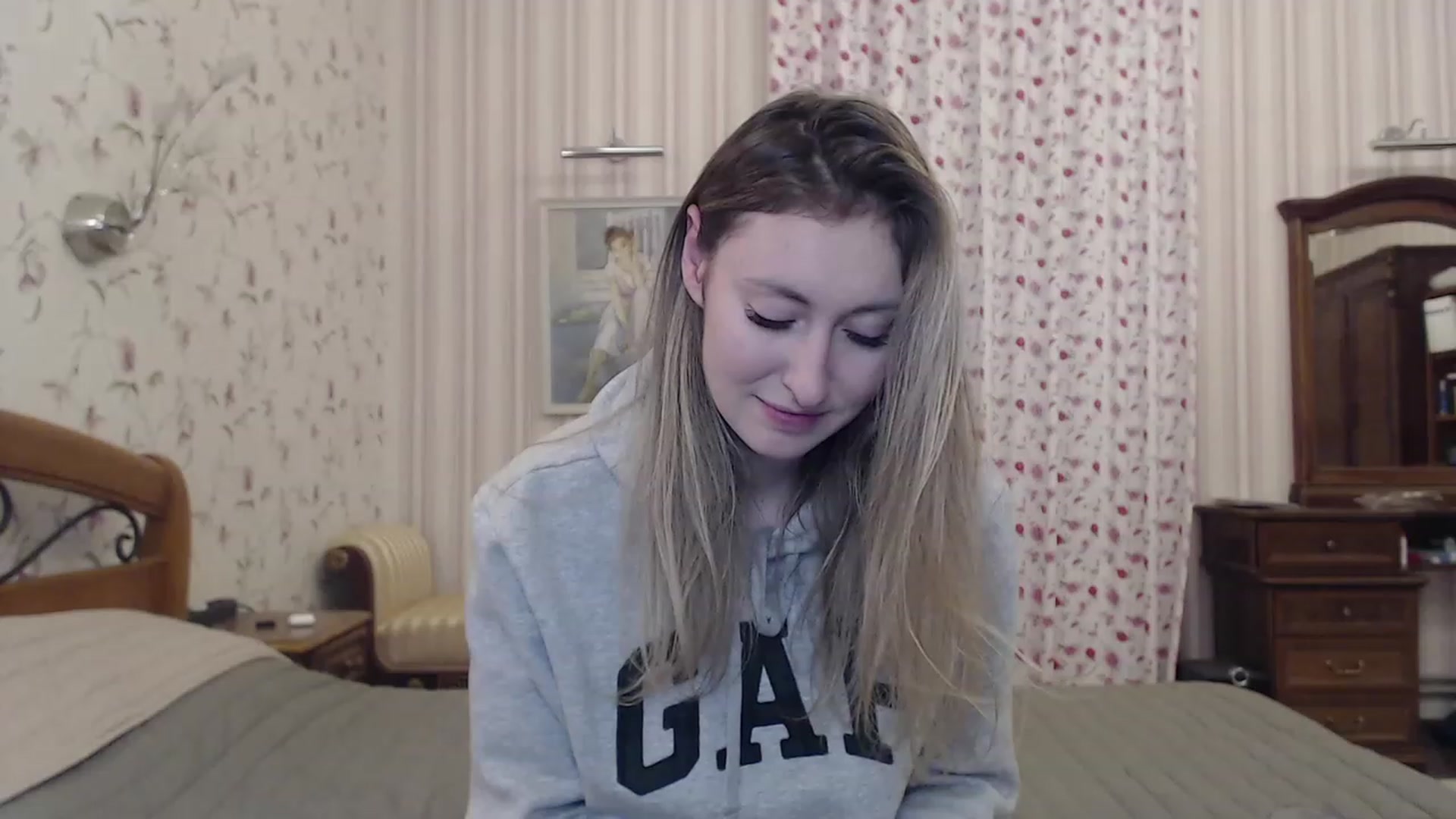 Gallery image thumbnail from Veronica_4u's myfreecams stream on, 01/09/2023, 16:44 image 3 of 20