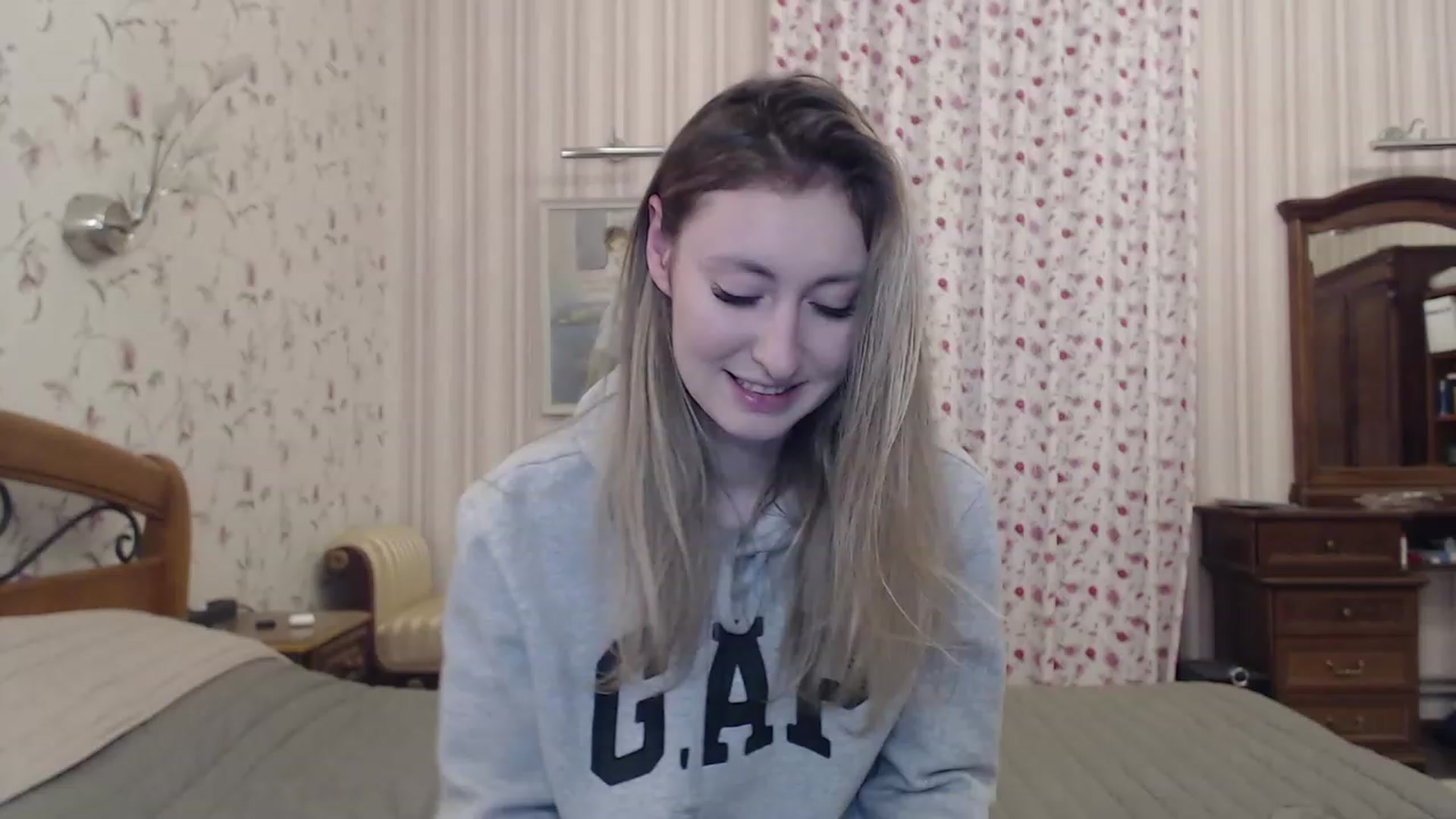 Gallery image thumbnail from Veronica_4u's myfreecams stream on, 01/09/2023, 16:44 image 1 of 20