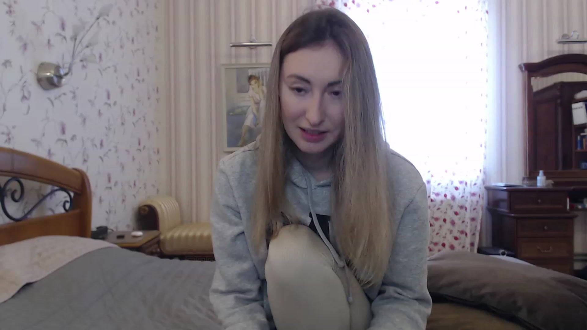 Gallery image thumbnail from Veronica_4u's myfreecams stream on, 01/10/2023, 09:48 image 5 of 20