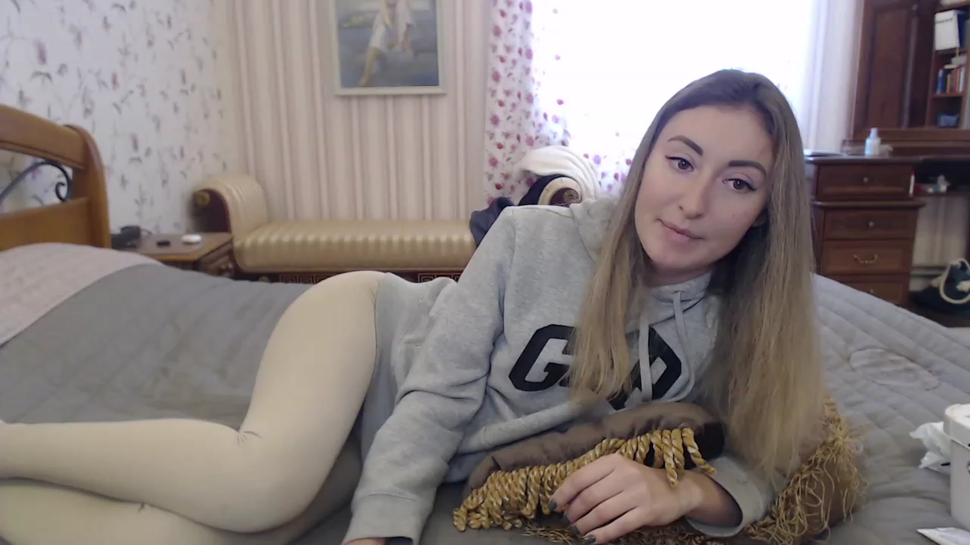 Gallery image thumbnail from Veronica_4u's myfreecams stream on, 01/10/2023, 09:48 image 13 of 20
