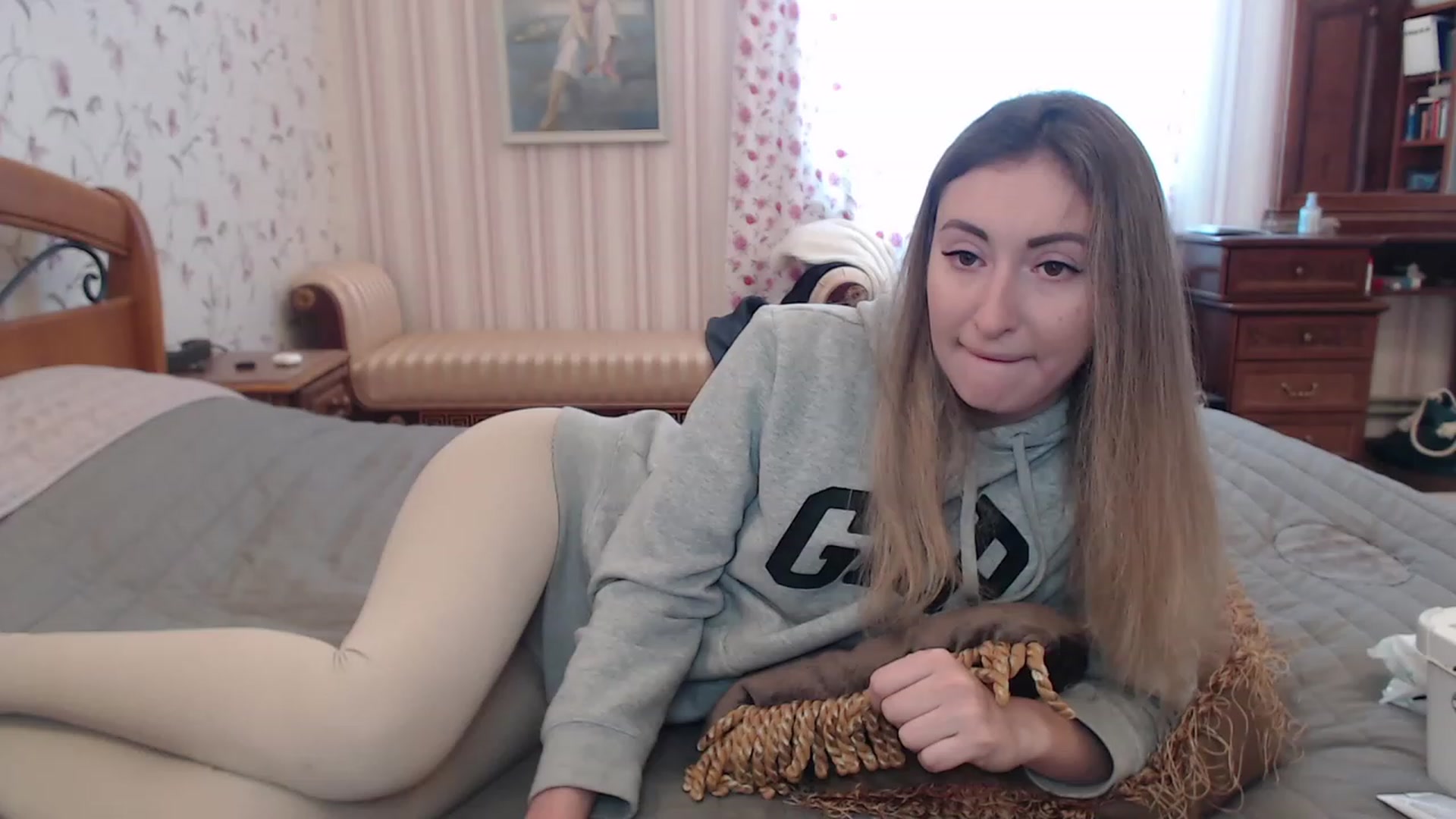 Gallery image thumbnail from Veronica_4u's myfreecams stream on, 01/10/2023, 09:48 image 9 of 20