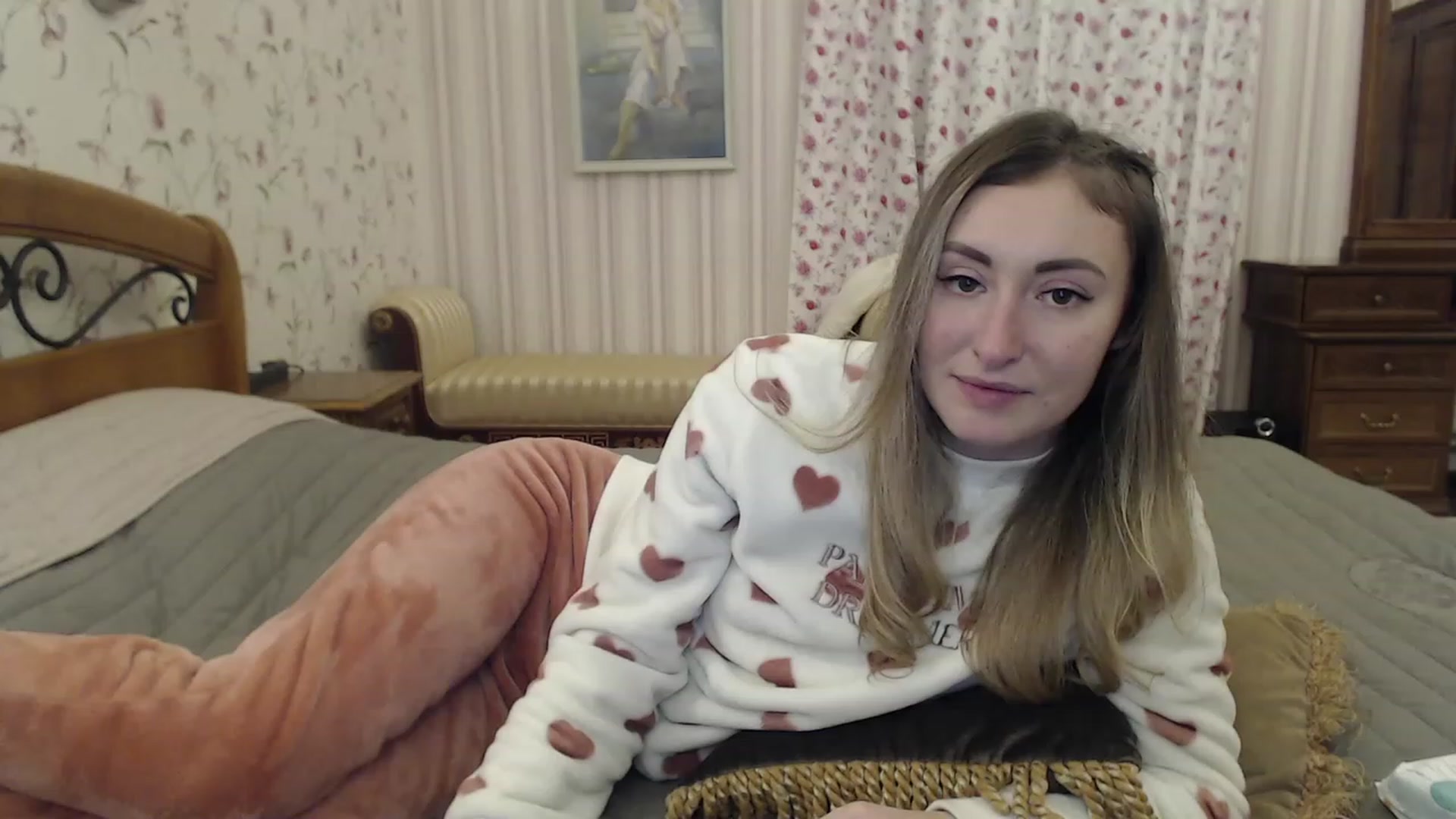 Gallery image thumbnail from Veronica_4u's myfreecams stream on, 01/12/2023, 16:45 image 6 of 20