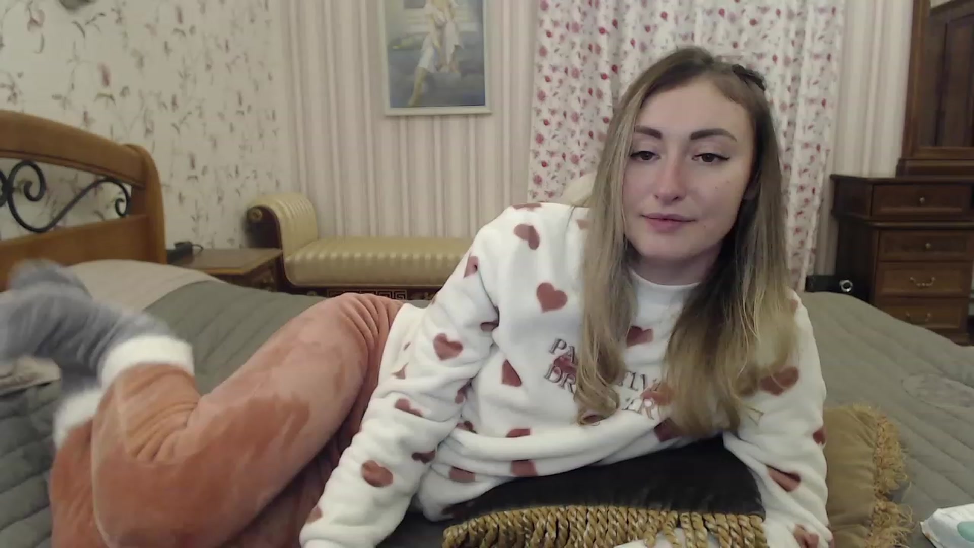 Gallery image thumbnail from Veronica_4u's myfreecams stream on, 01/12/2023, 16:45 image 5 of 20