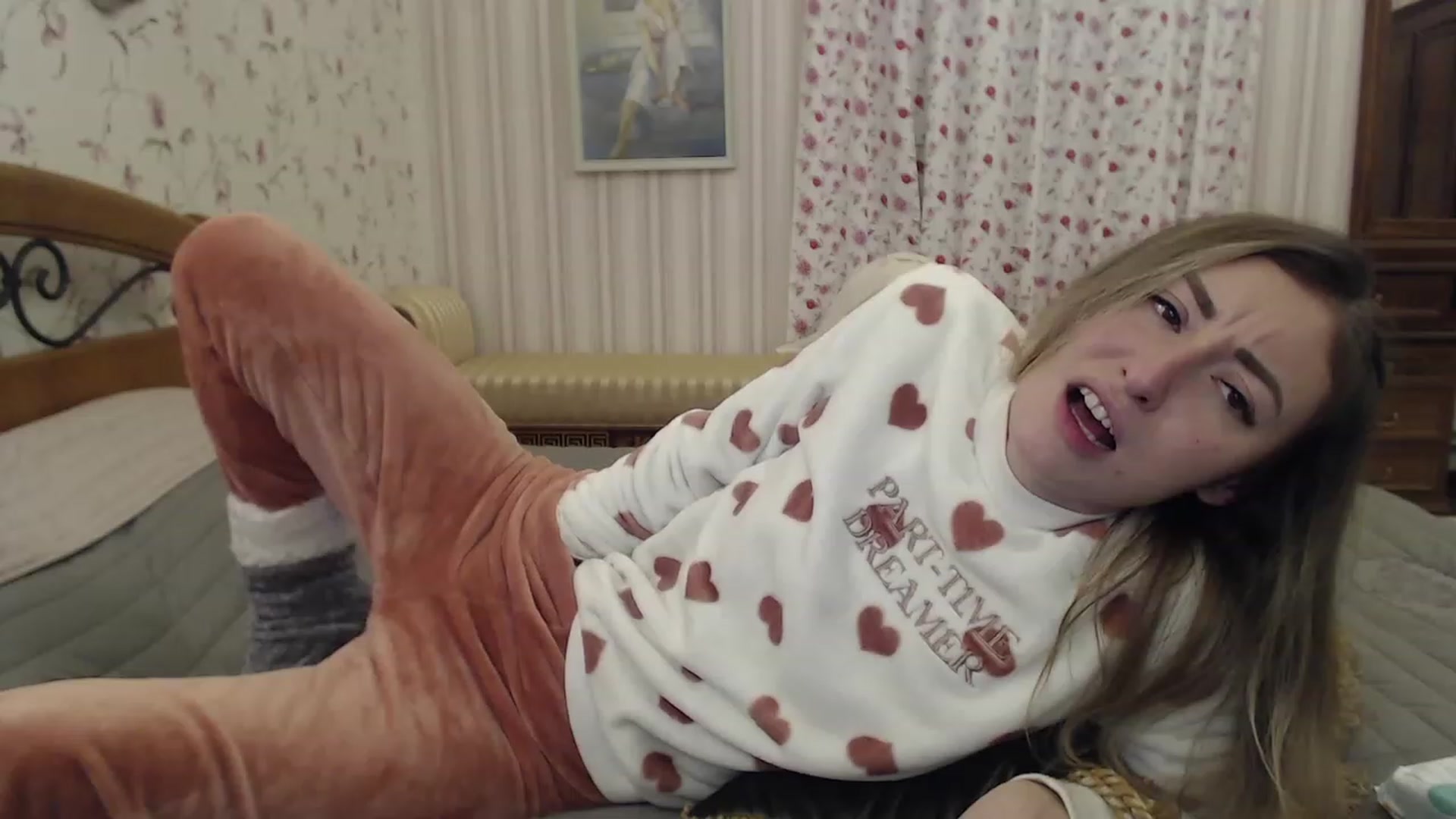 Gallery image thumbnail from Veronica_4u's myfreecams stream on, 01/12/2023, 16:45 image 12 of 20